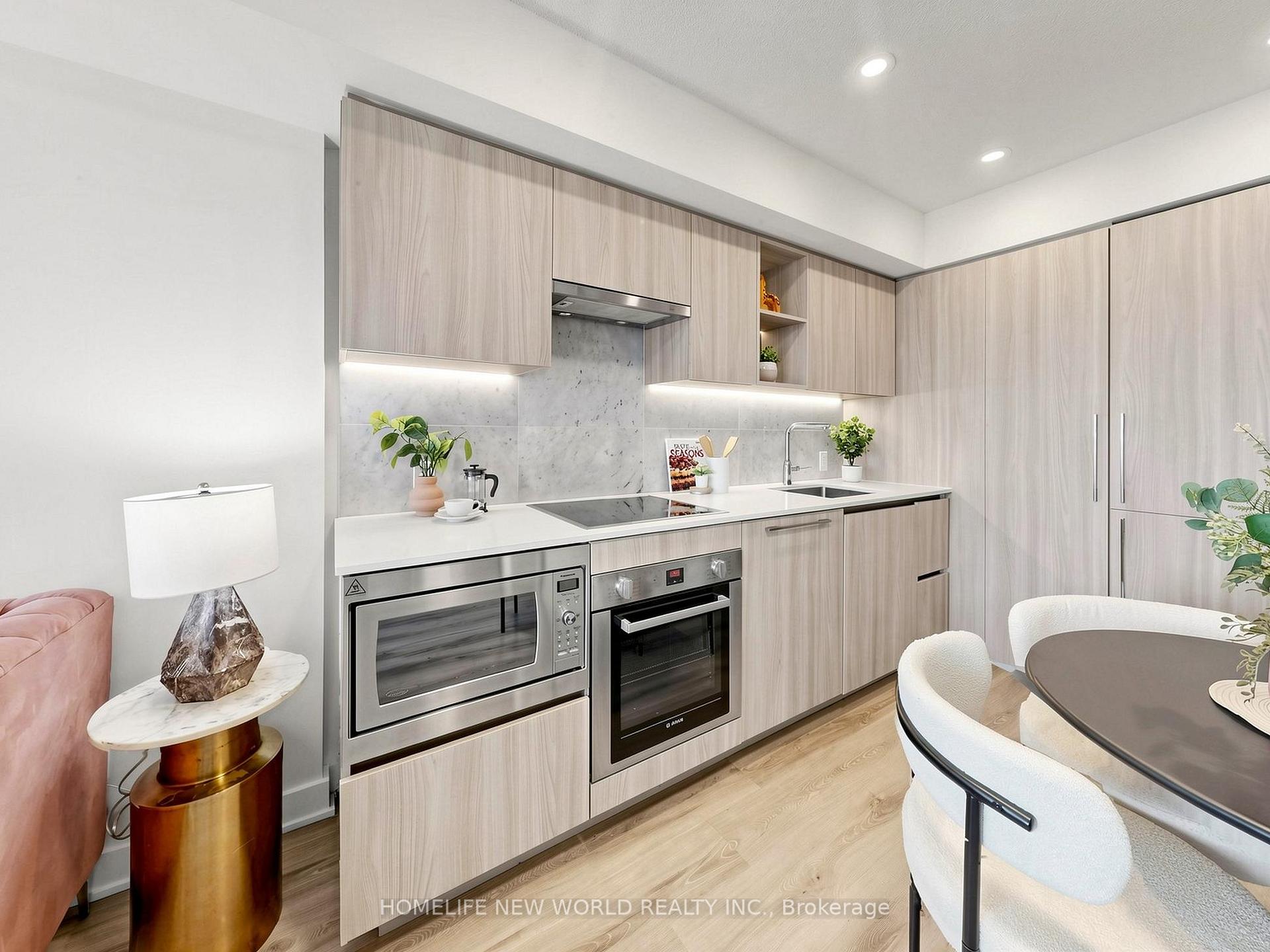 Photo 6 of Unit 2011, 17 Bathurst Street, Toronto, Waterfront Communities — HOMEH