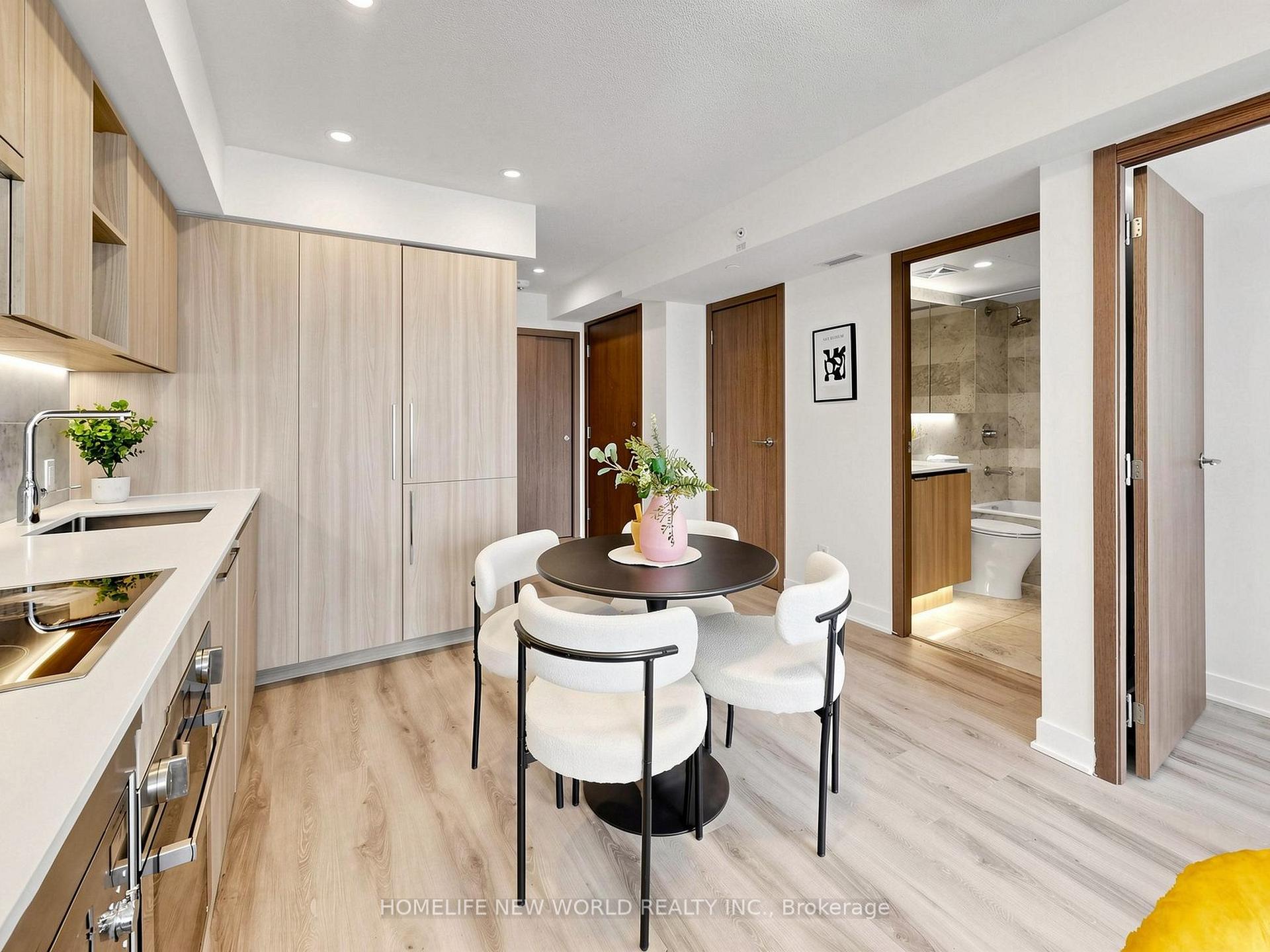 Photo 8 of Unit 2011, 17 Bathurst Street, Toronto, Waterfront Communities — HOMEH