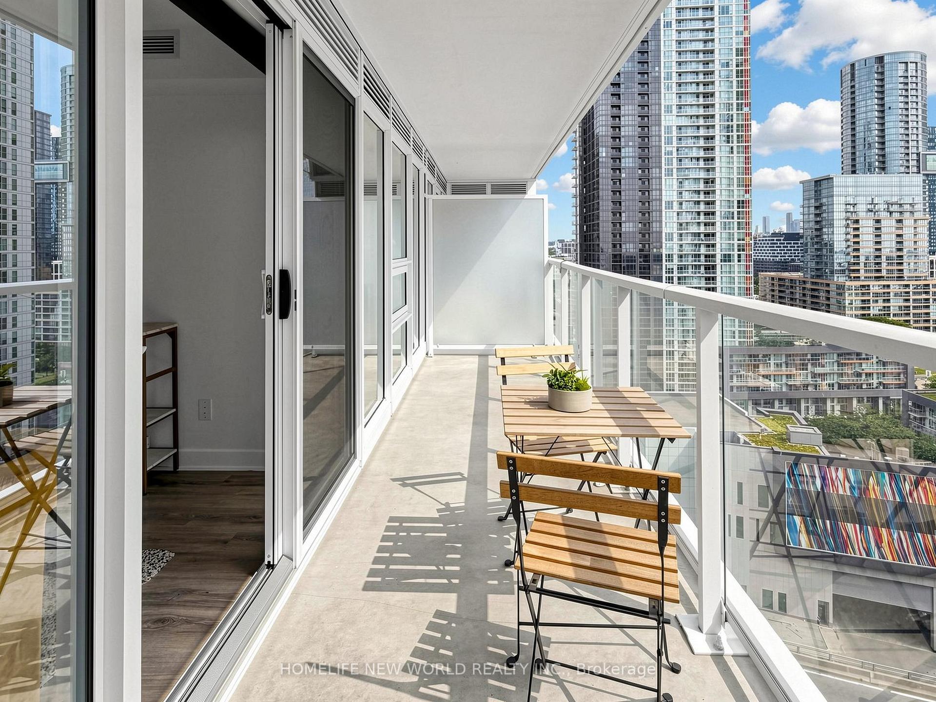 Photo 17 of Unit 2011, 17 Bathurst Street, Toronto, Waterfront Communities — HOMEH