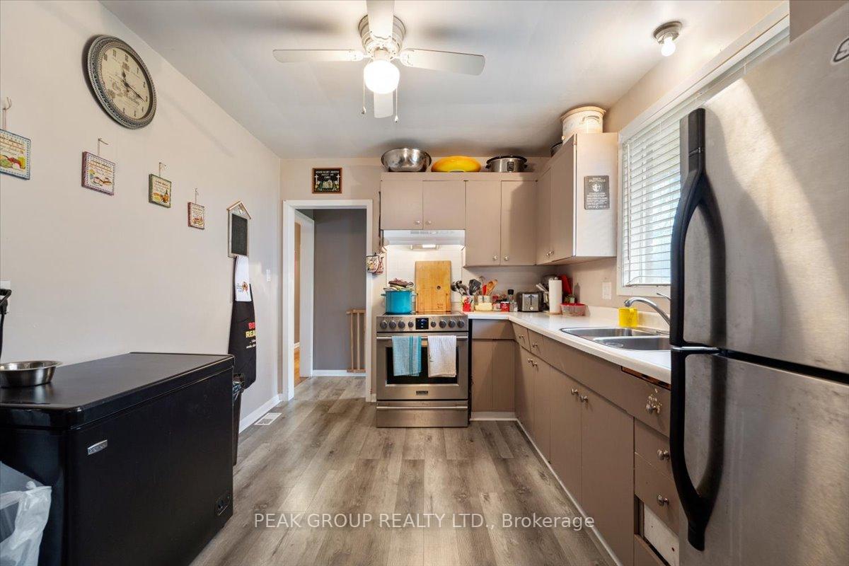Photo 7 of 18 Karen Crescent, Welland, Prince Charles — HOMEH