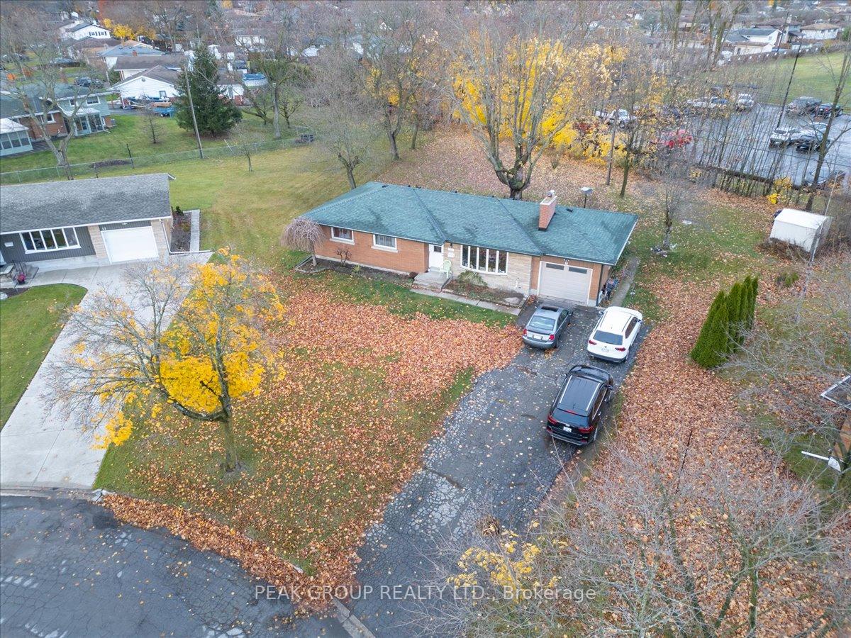 Photo 21 of 18 Karen Crescent, Welland, Prince Charles — HOMEH