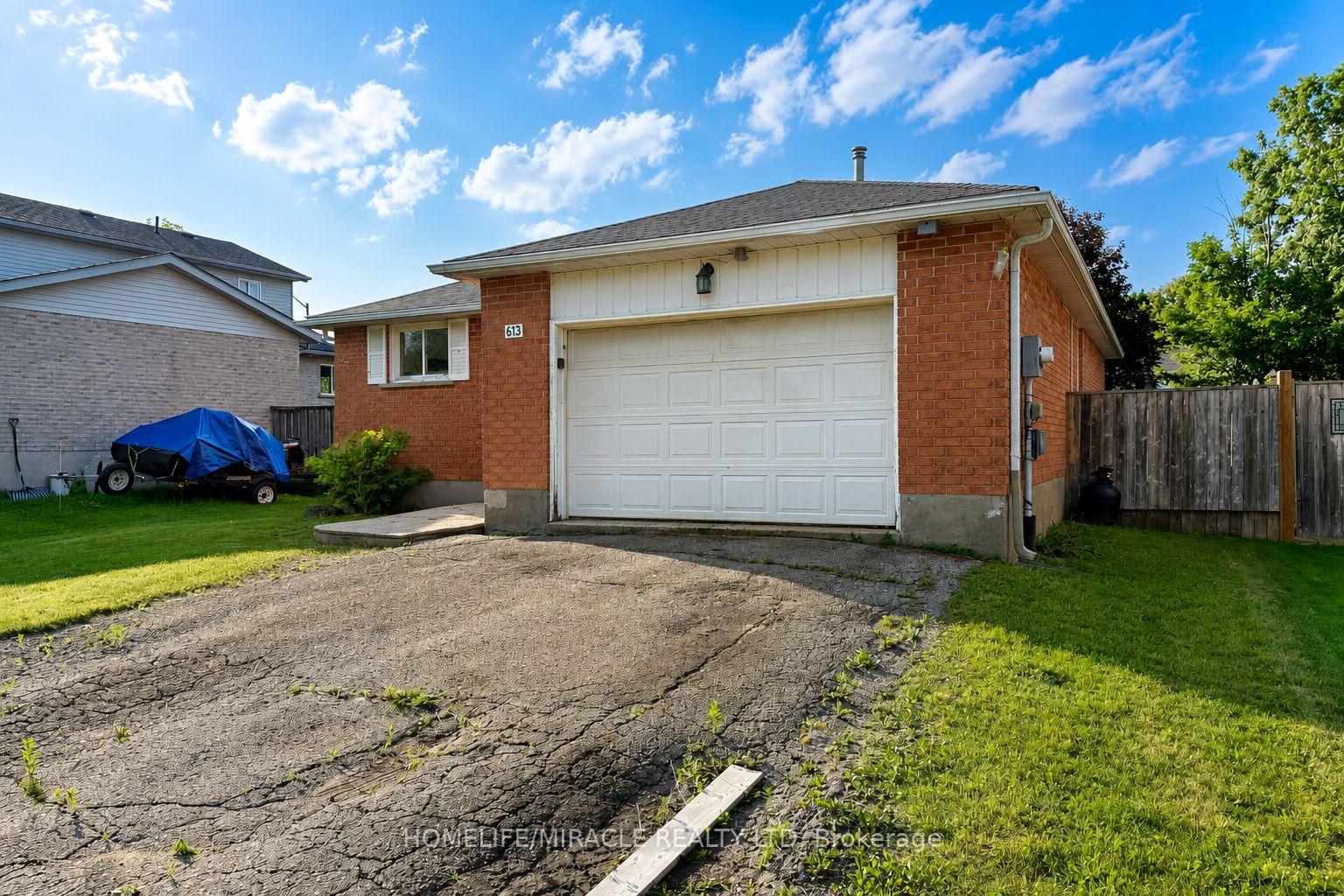 Photo 2 of 613 Canfield Place, Shelburne — HOMEH