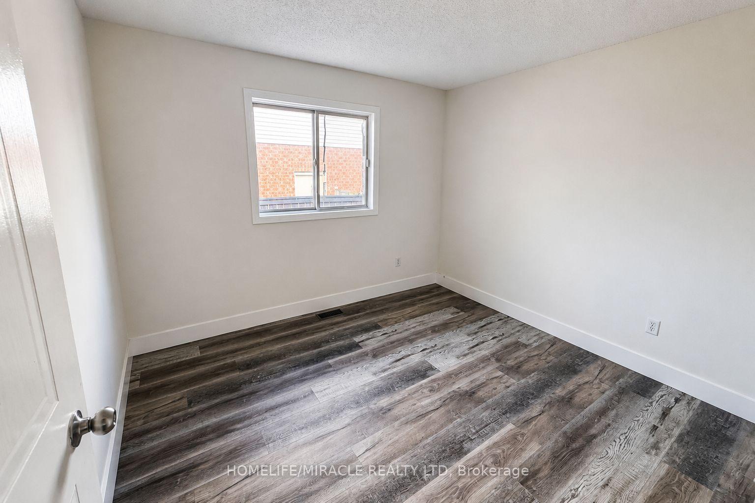 Photo 16 of 613 Canfield Place, Shelburne — HOMEH