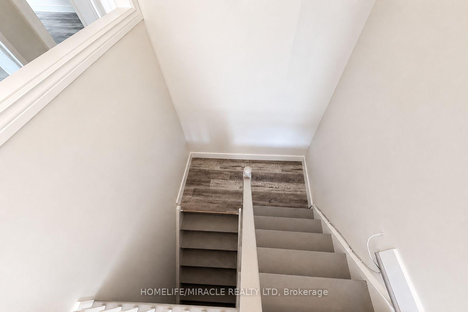 Photo 20 of 613 Canfield Place, Shelburne — HOMEH