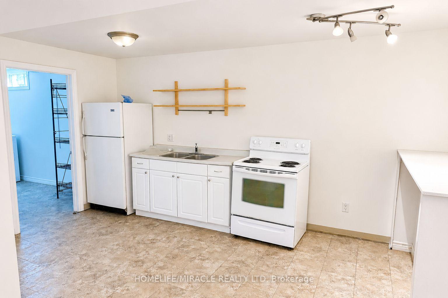 Photo 25 of 613 Canfield Place, Shelburne — HOMEH