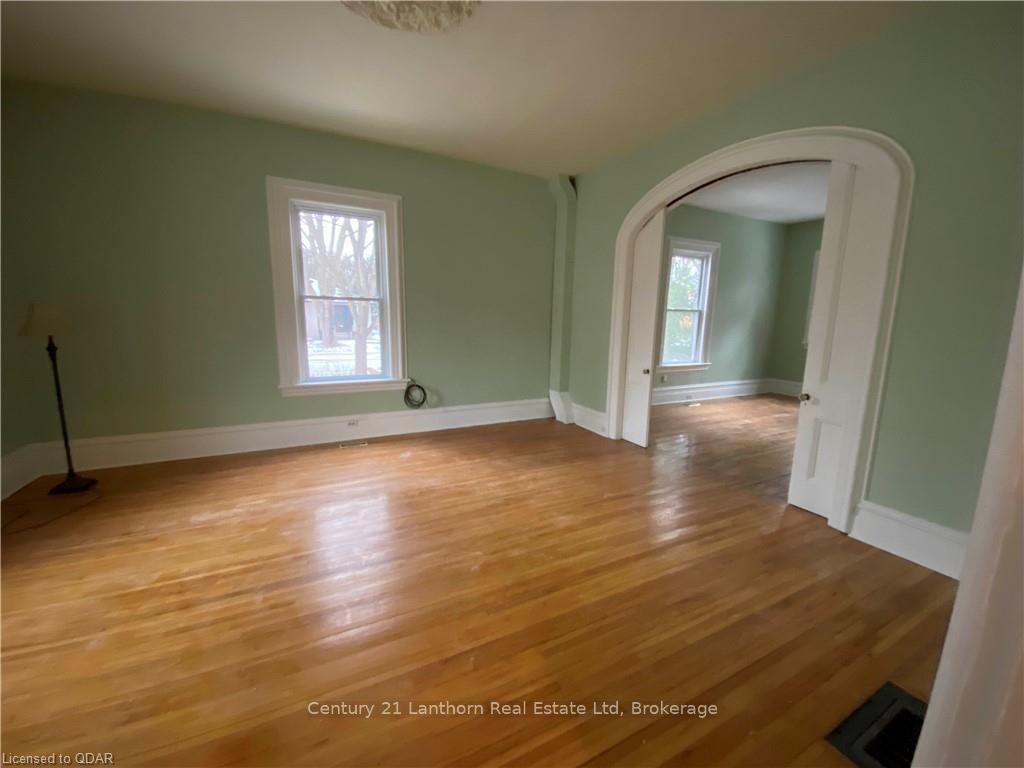 Photo 6 of 231 Albert Street, Belleville, Belleville Ward — HOMEH