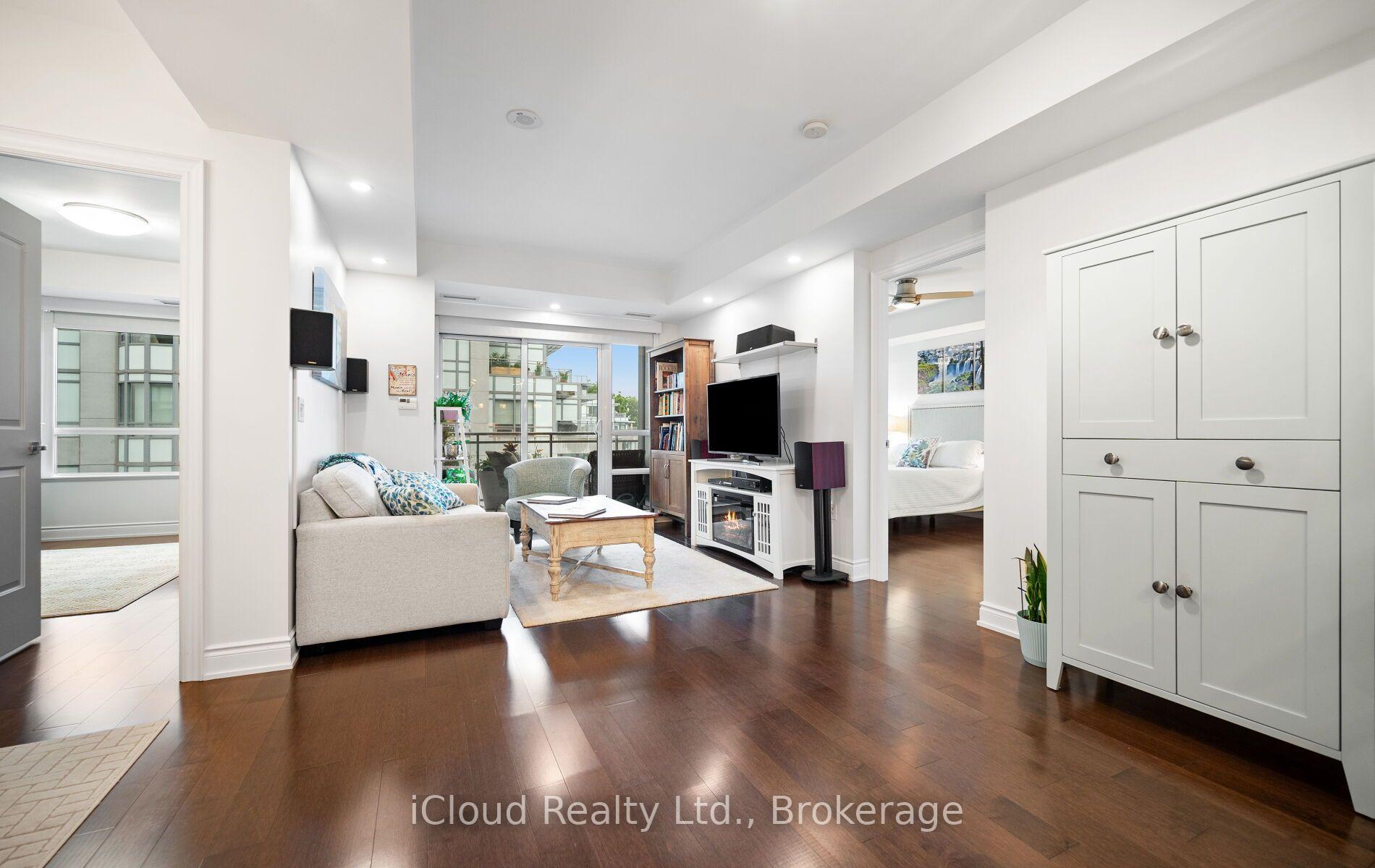 Photo 6 of Unit 625, 3500 Lakeshore Road W, Oakville, Bronte — HOMEH