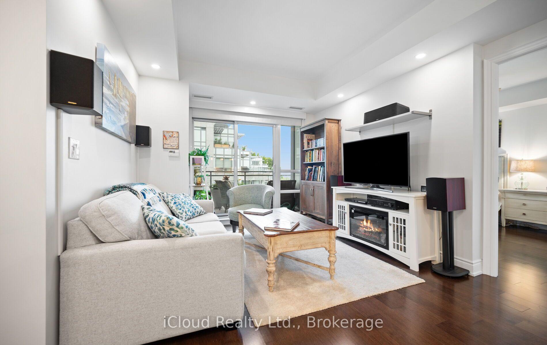 Photo 5 of Unit 625, 3500 Lakeshore Road W, Oakville, Bronte — HOMEH