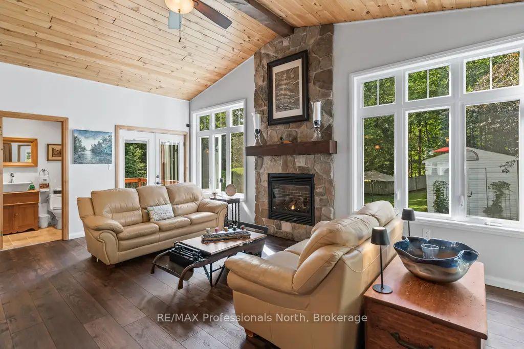 Photo 5 of 1034 Reflection Circle, Minden Hills, Minden — HOMEH