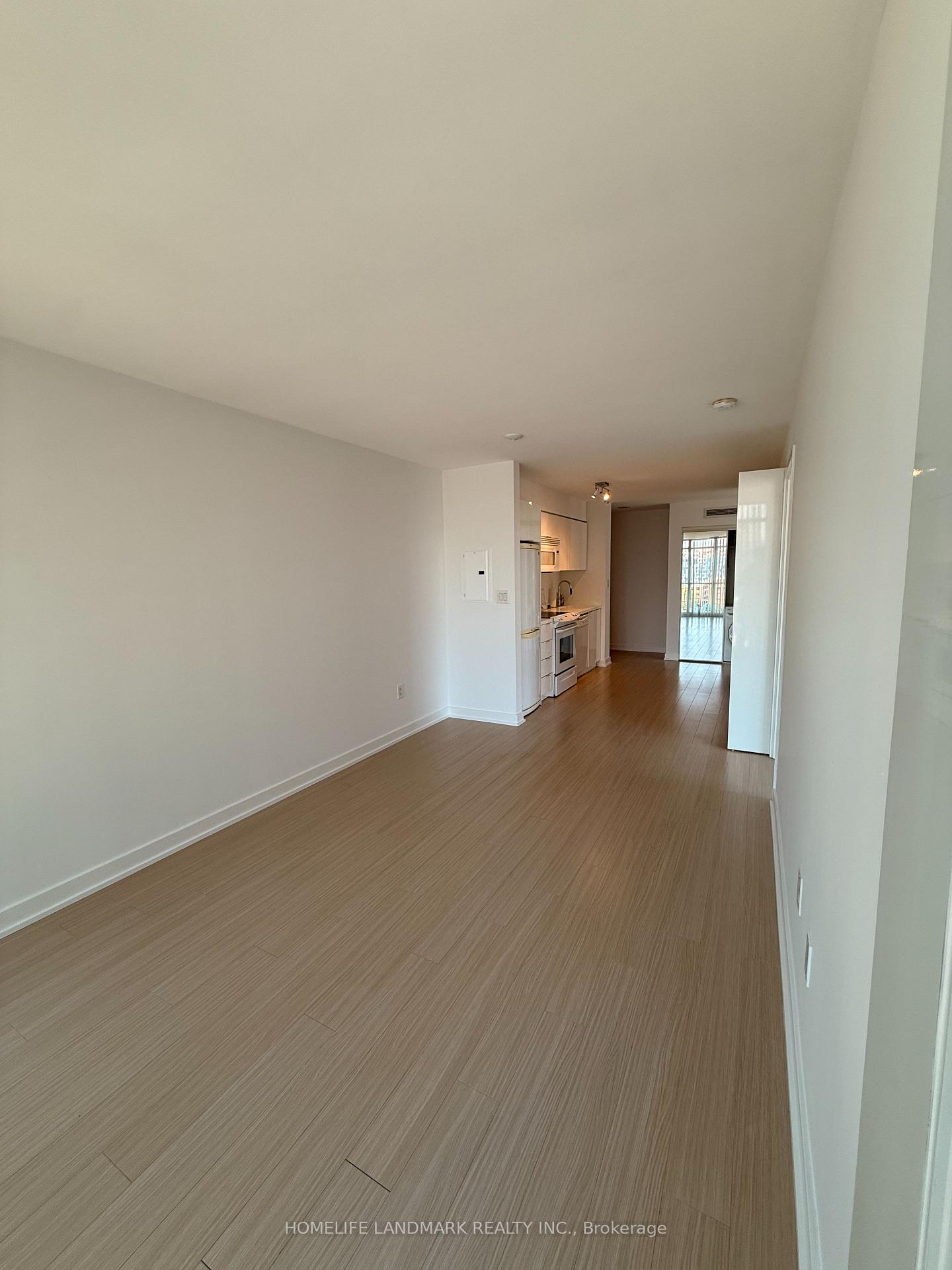 Photo 7 of Unit 1039, 15 Iceboat Terrace, Toronto, Waterfront Communities — HOMEH