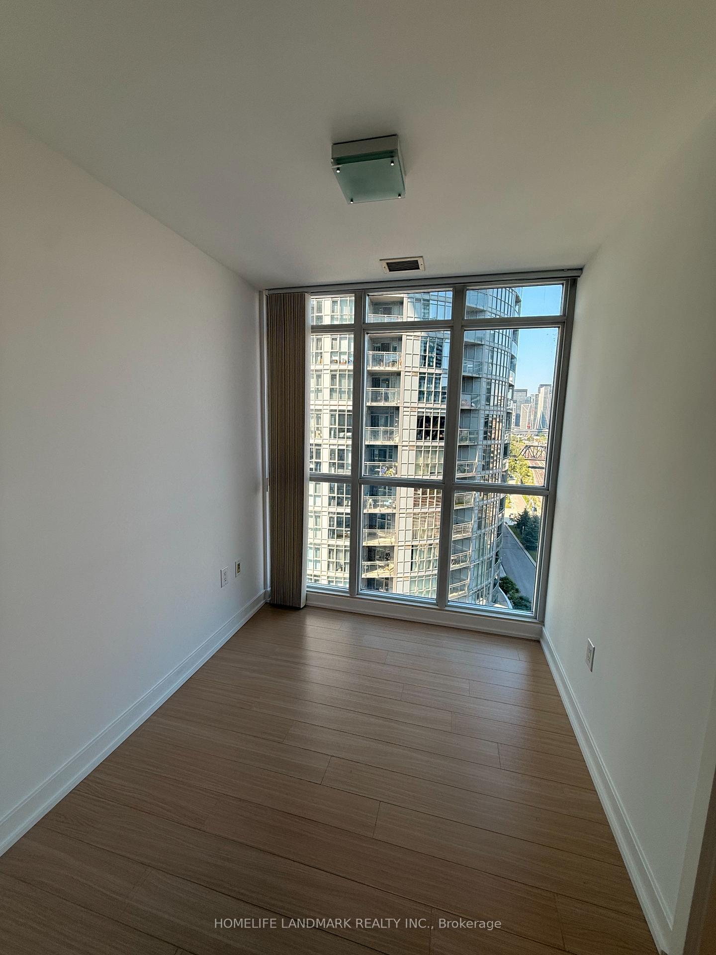 Photo 13 of Unit 1039, 15 Iceboat Terrace, Toronto, Waterfront Communities — HOMEH