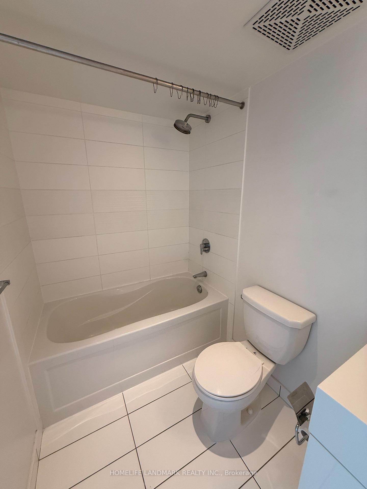 Photo 14 of Unit 1039, 15 Iceboat Terrace, Toronto, Waterfront Communities — HOMEH
