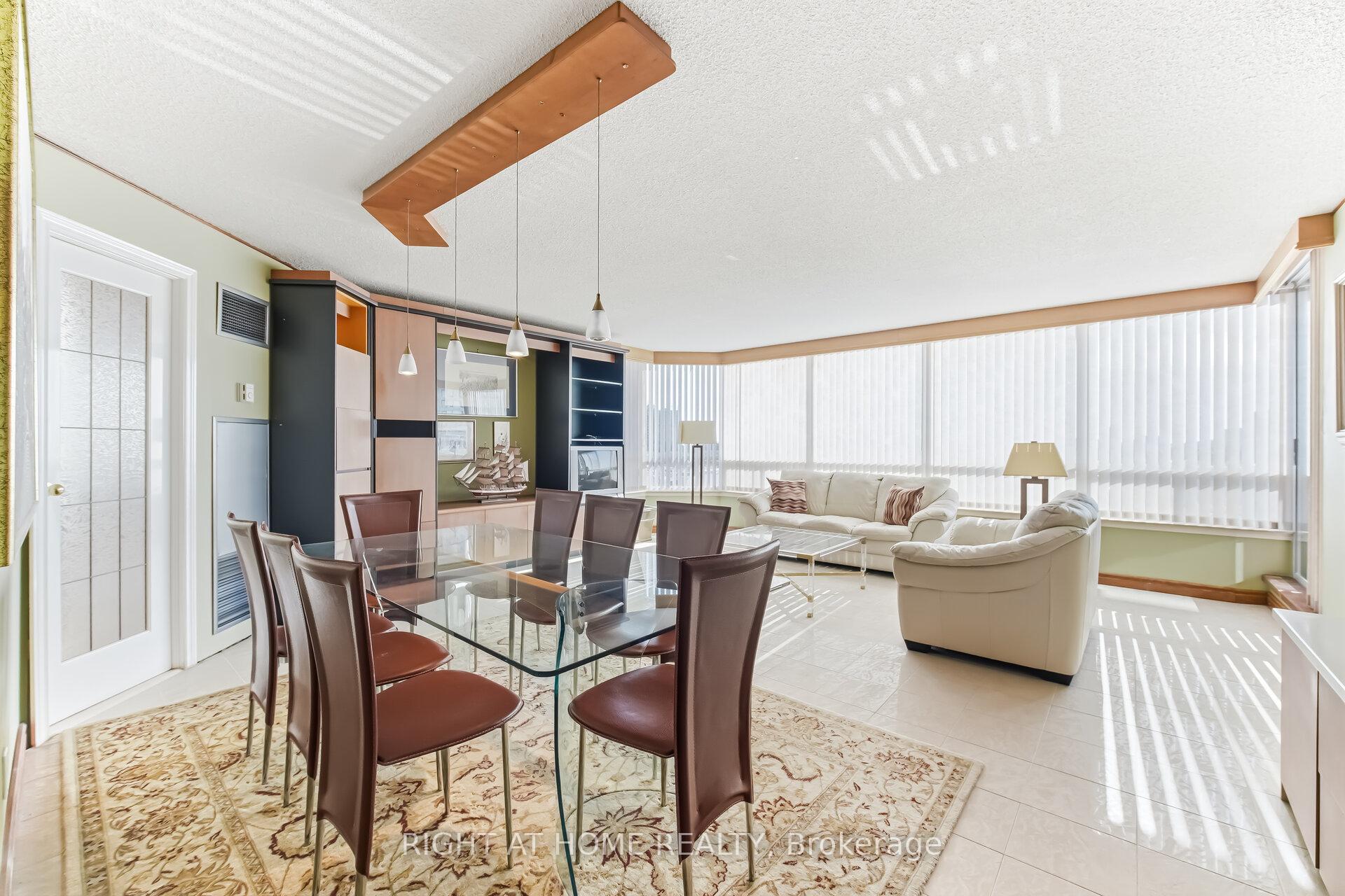 Photo 9 of Unit 711, 120 Promenade Circle, Vaughan, Brownridge — HOMEH