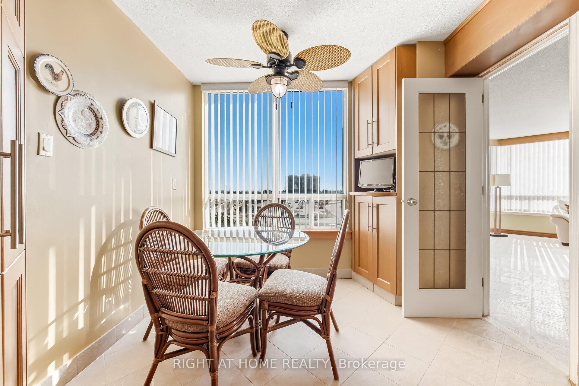 Photo 15 of Unit 711, 120 Promenade Circle, Vaughan, Brownridge — HOMEH