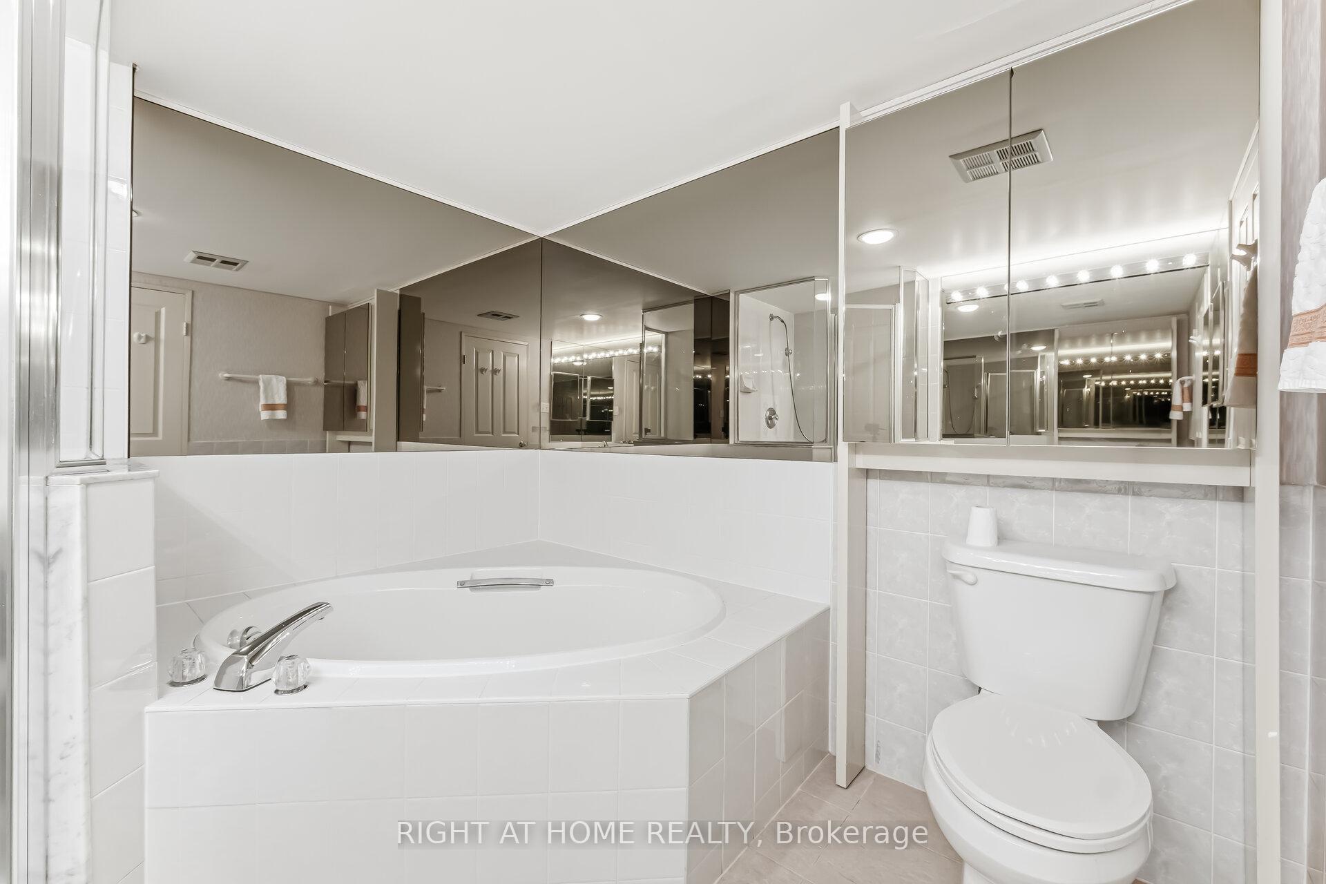 Photo 24 of Unit 711, 120 Promenade Circle, Vaughan, Brownridge — HOMEH