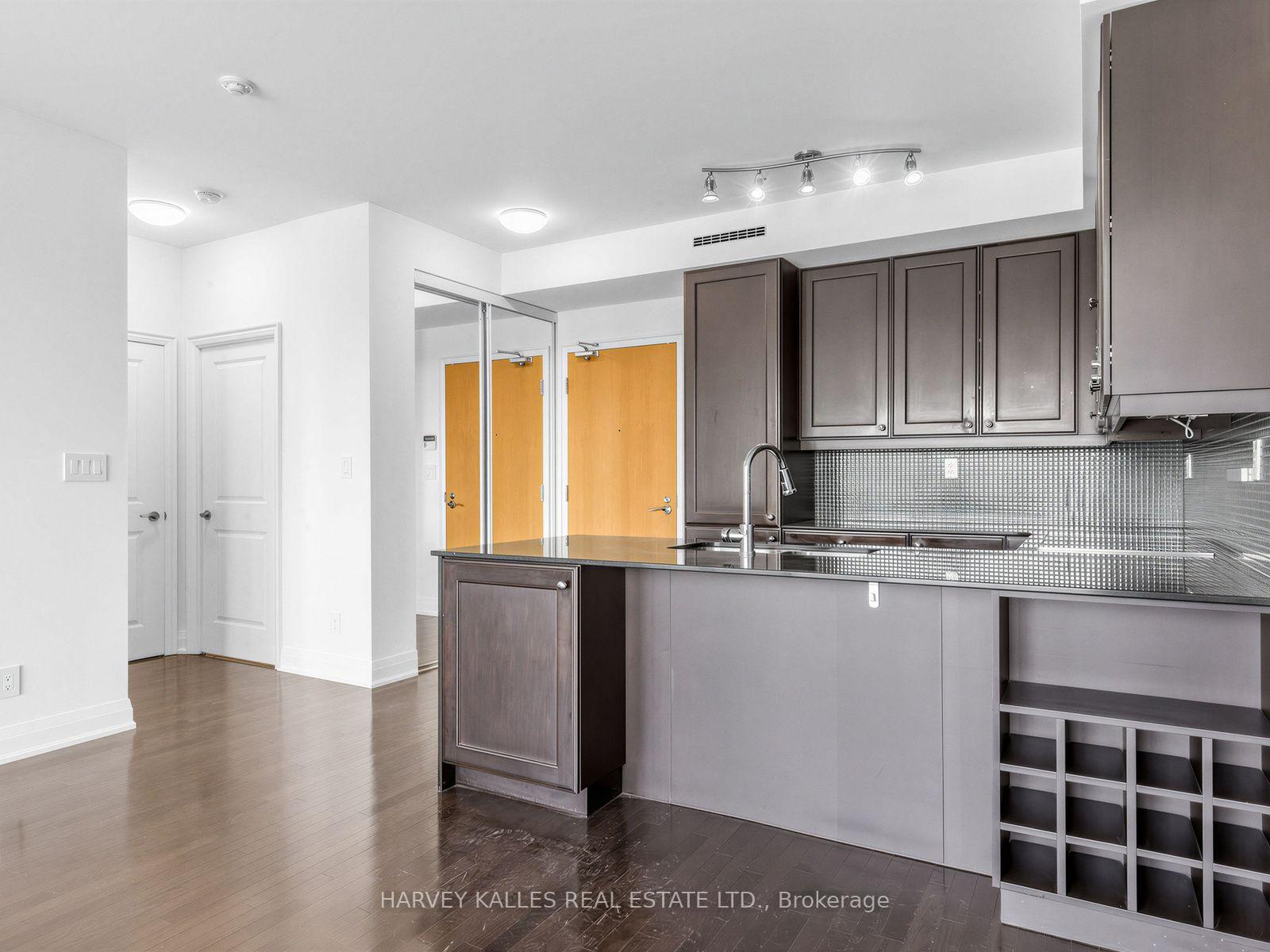 Photo 10 of Unit 421, 1 Bedford Road, Toronto, The Annex — HOMEH