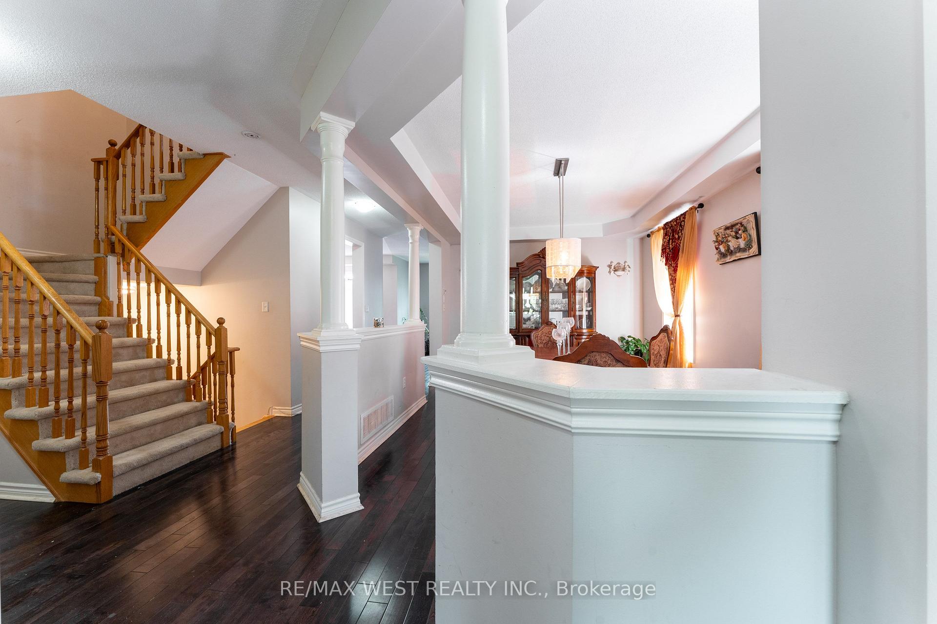 Photo 9 of 160 Millburn Drive, Clarington, Bowmanville — HOMEH
