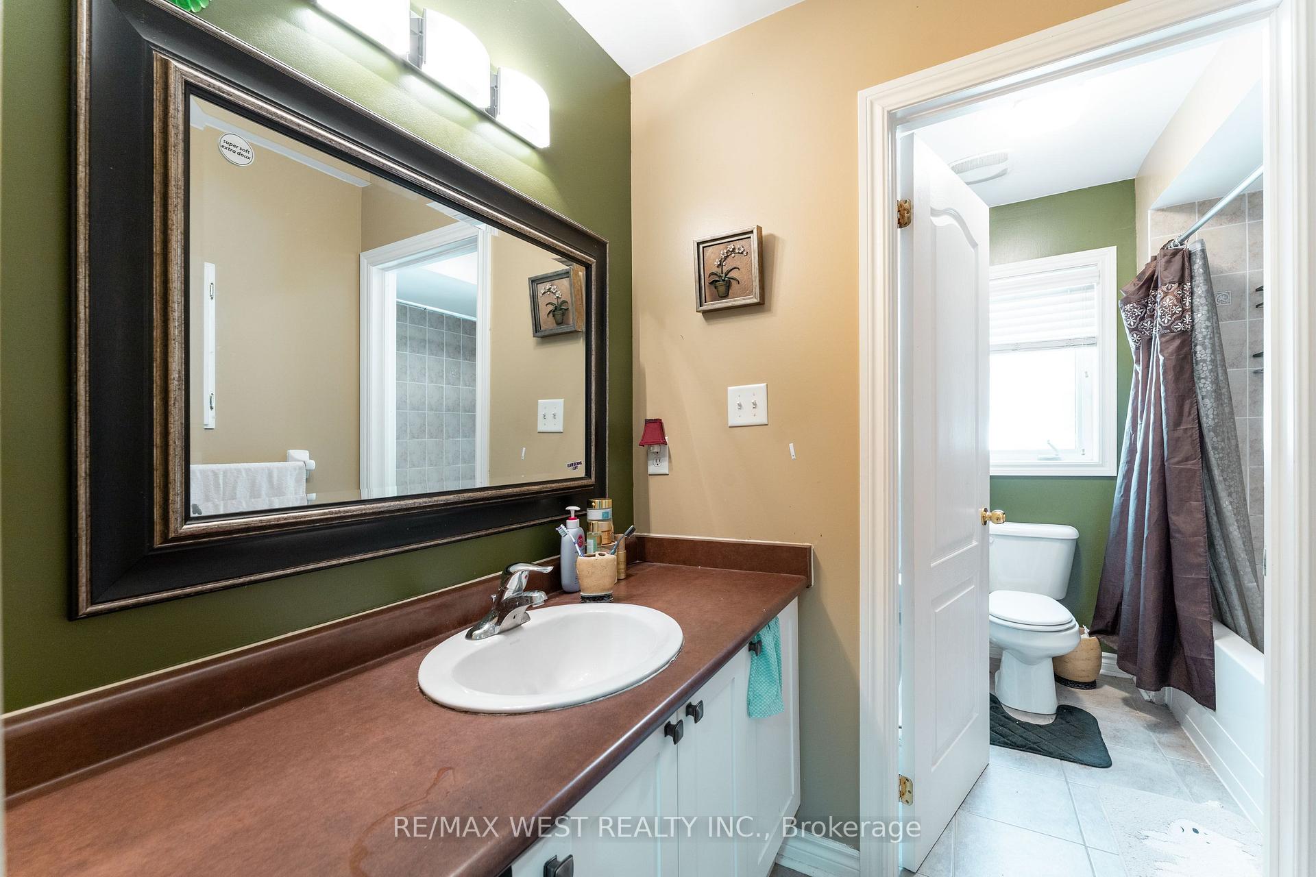 Photo 25 of 160 Millburn Drive, Clarington, Bowmanville — HOMEH