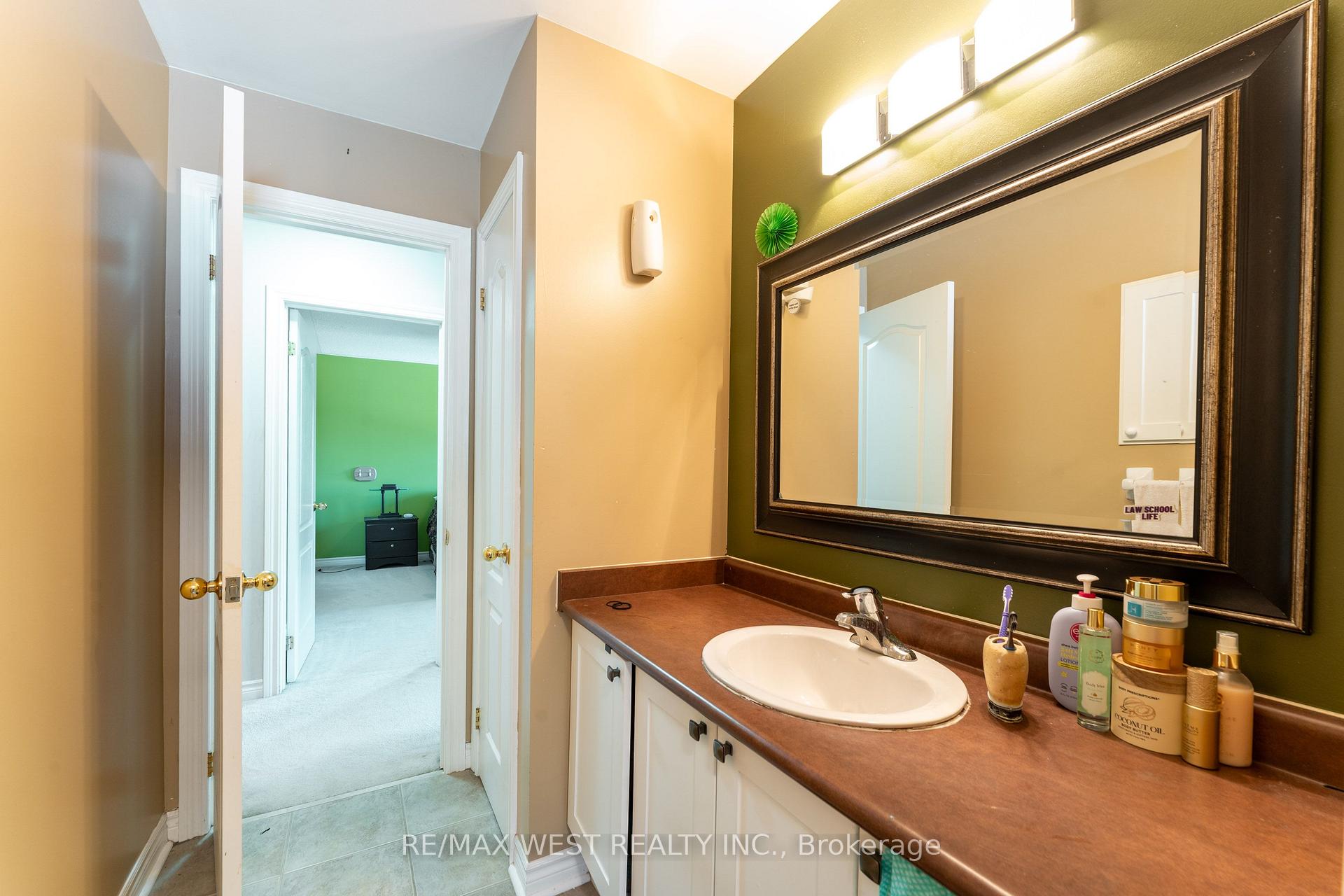 Photo 27 of 160 Millburn Drive, Clarington, Bowmanville — HOMEH