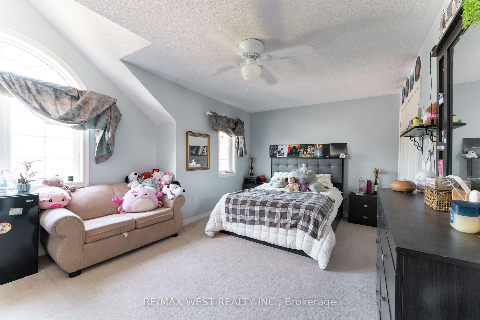 Photo 28 of 160 Millburn Drive, Clarington, Bowmanville — HOMEH