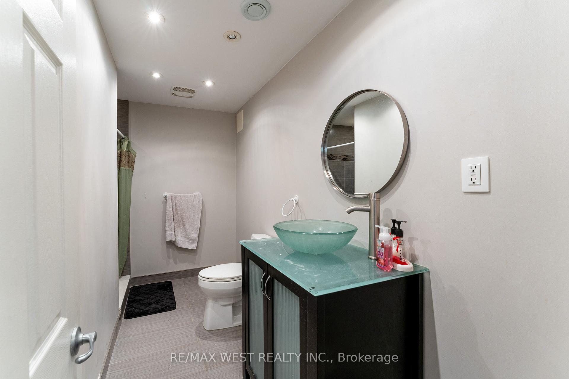 Photo 37 of 160 Millburn Drive, Clarington, Bowmanville — HOMEH