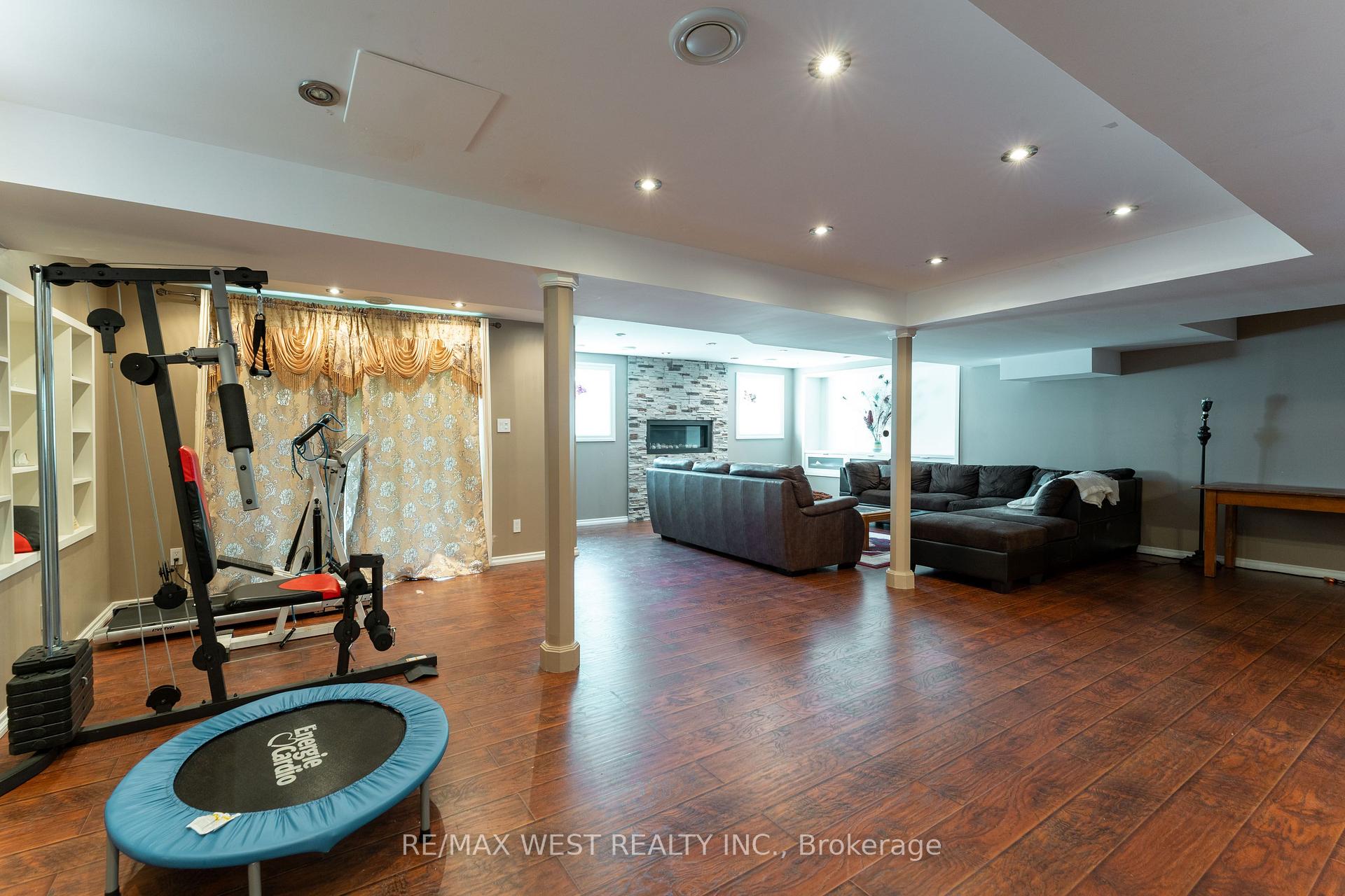 Photo 38 of 160 Millburn Drive, Clarington, Bowmanville — HOMEH