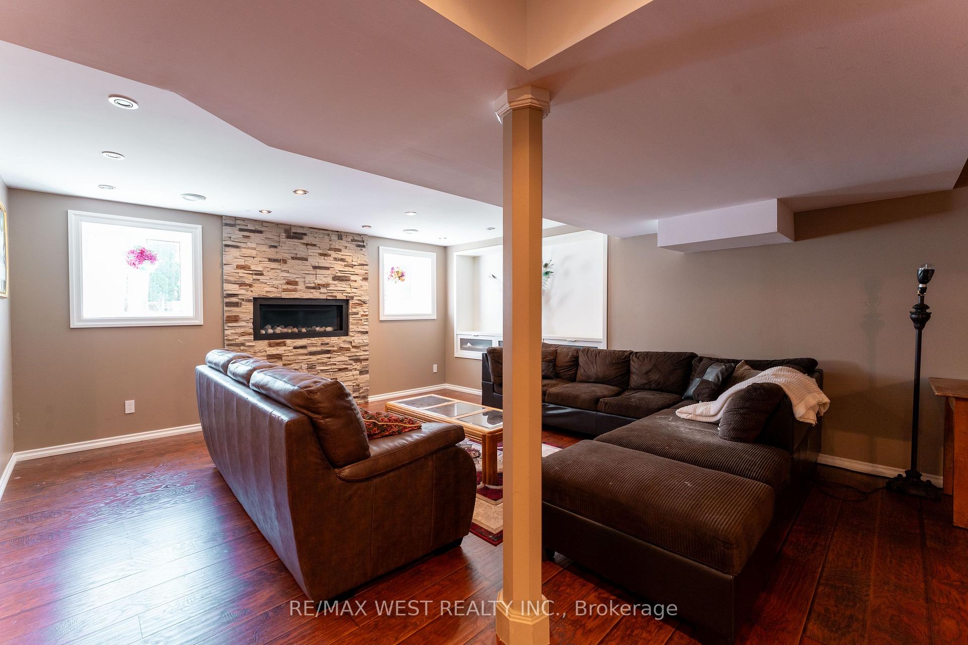 Photo 39 of 160 Millburn Drive, Clarington, Bowmanville — HOMEH