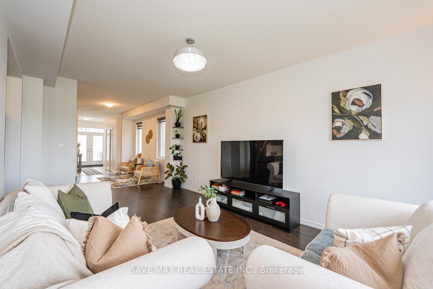 Photo 14 of 171 Freure Drive, Cambridge, Blair Road — HOMEH