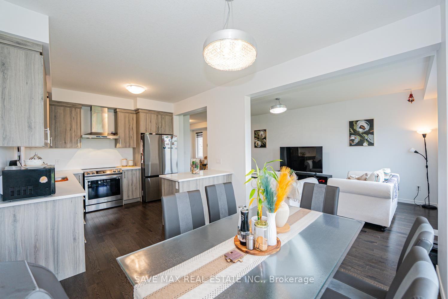 Photo 17 of 171 Freure Drive, Cambridge, Blair Road — HOMEH