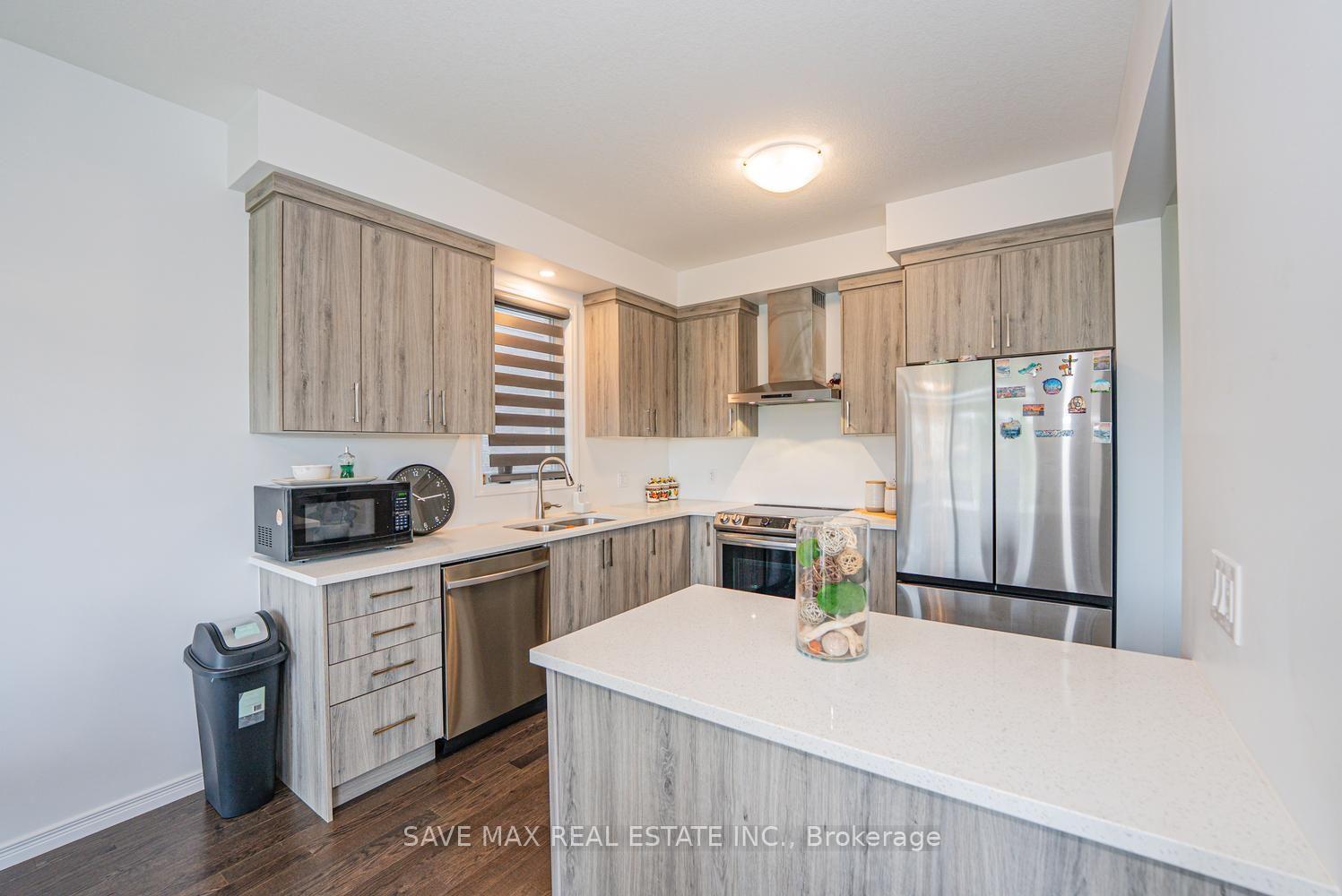 Photo 18 of 171 Freure Drive, Cambridge, Blair Road — HOMEH