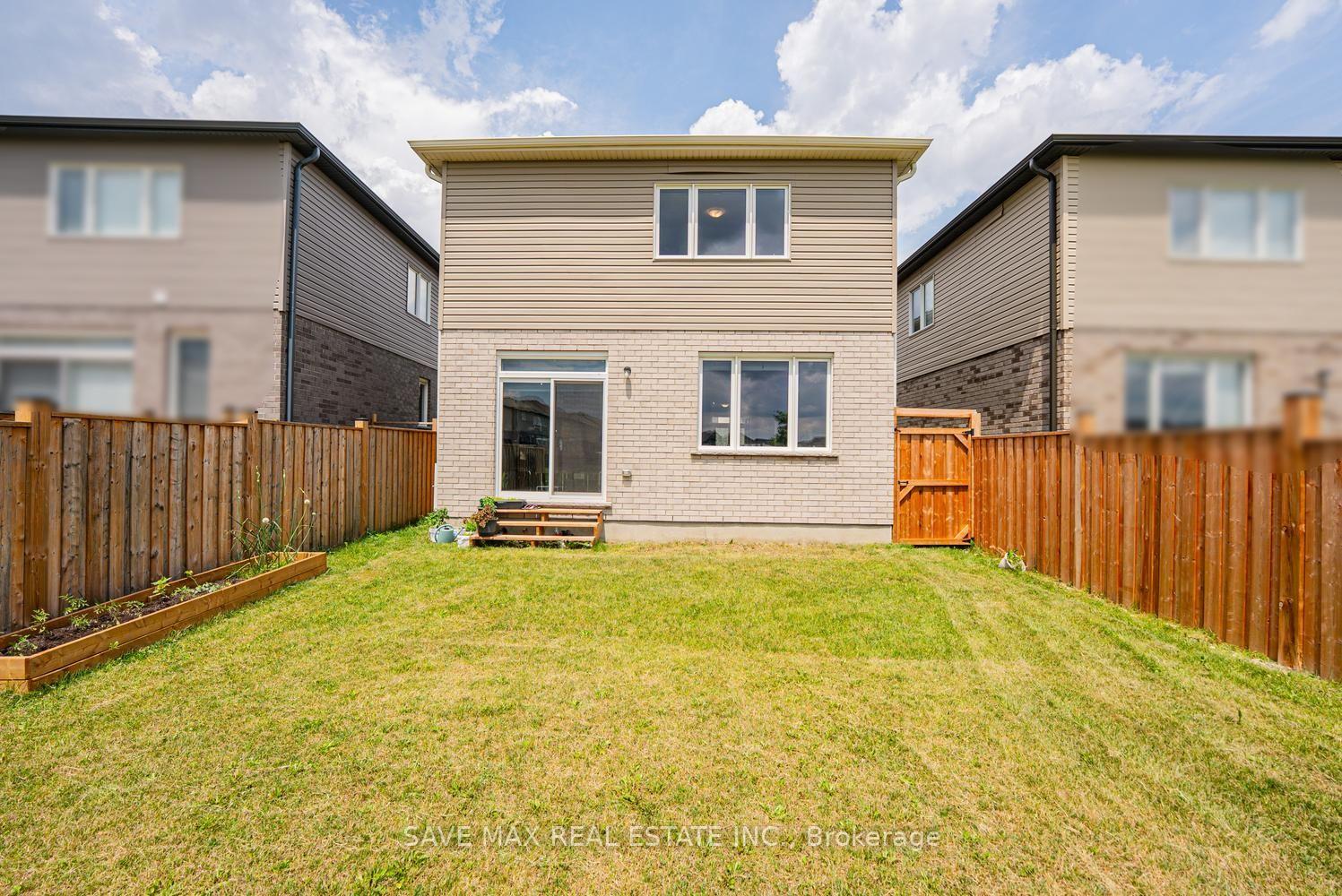 Photo 46 of 171 Freure Drive, Cambridge, Blair Road — HOMEH