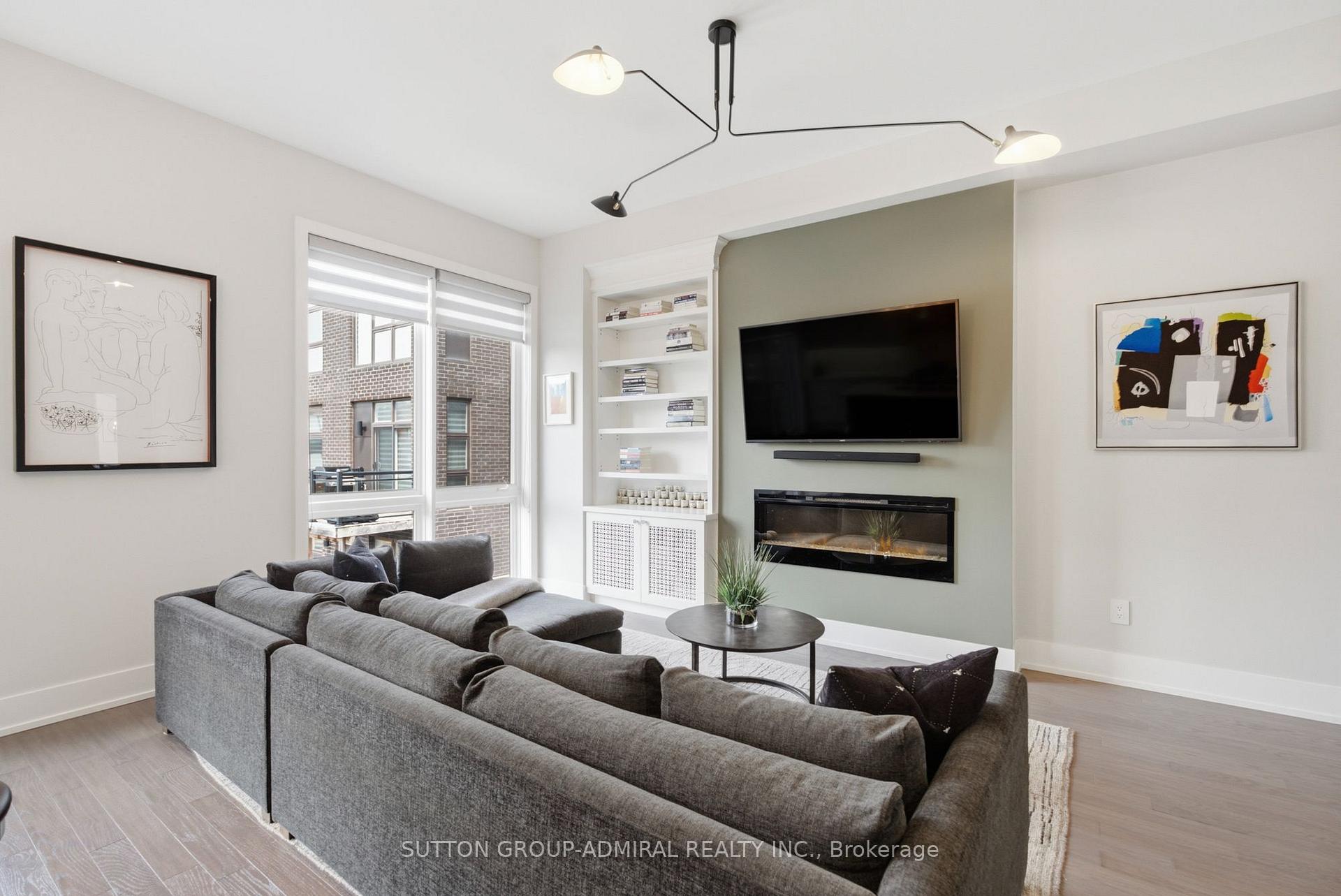 Photo 7 of 4 Sable Road, Vaughan, Patterson — HOMEH