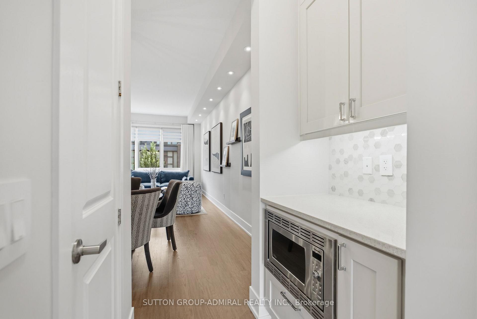Photo 14 of 4 Sable Road, Vaughan, Patterson — HOMEH