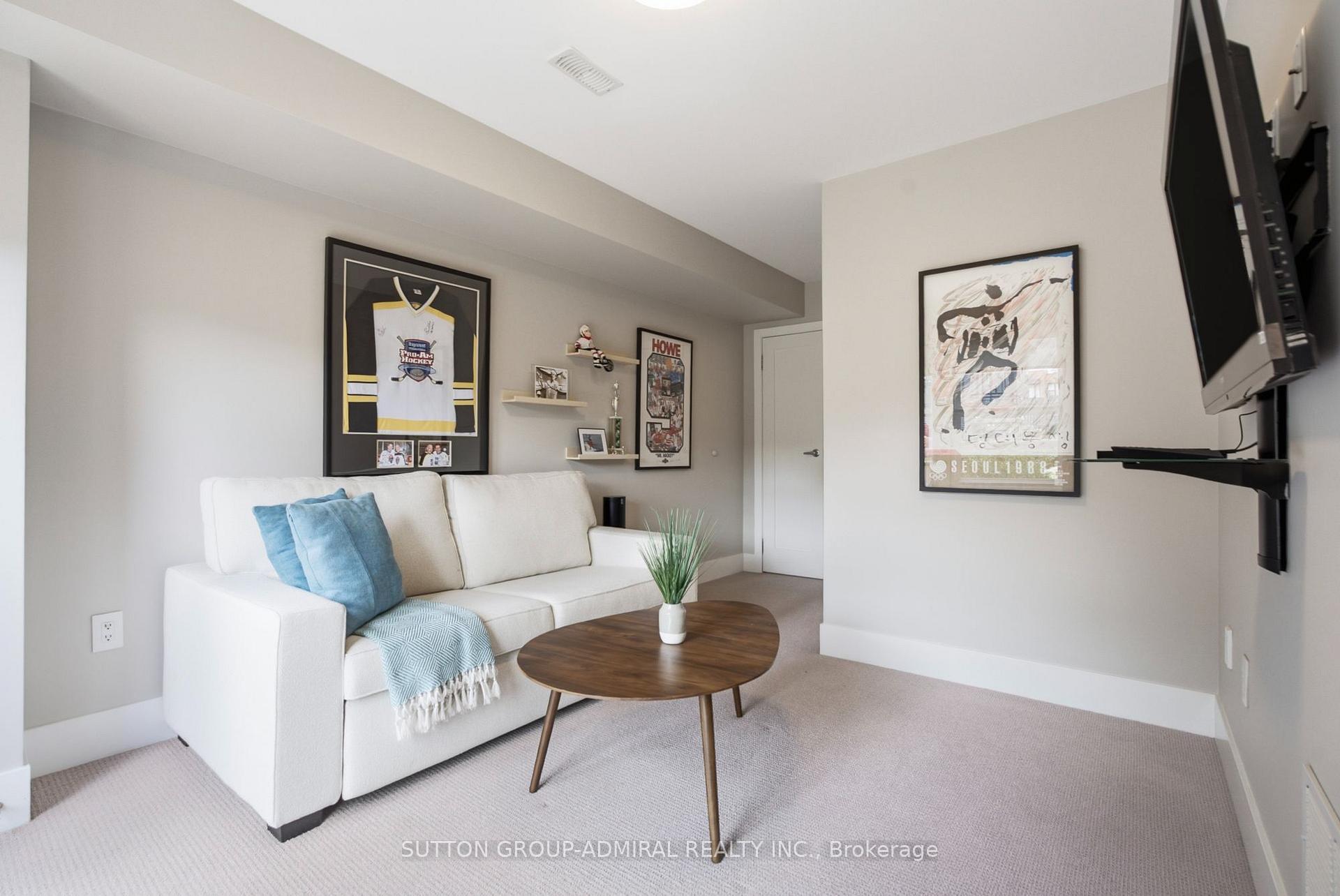 Photo 40 of 4 Sable Road, Vaughan, Patterson — HOMEH