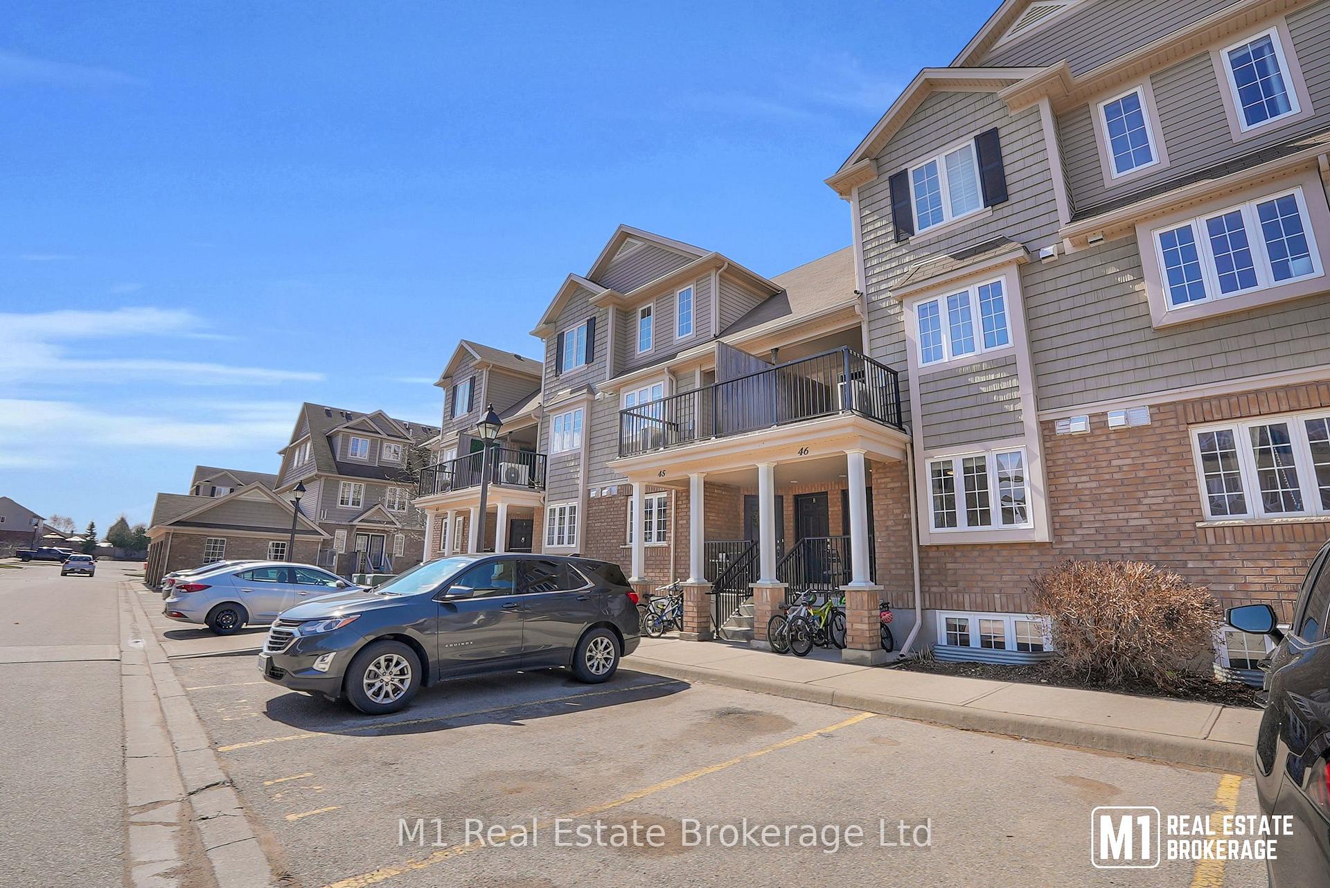 Photo 2 of Unit 46B, 15 Carere Crescent, Guelph, Victoria North — HOMEH