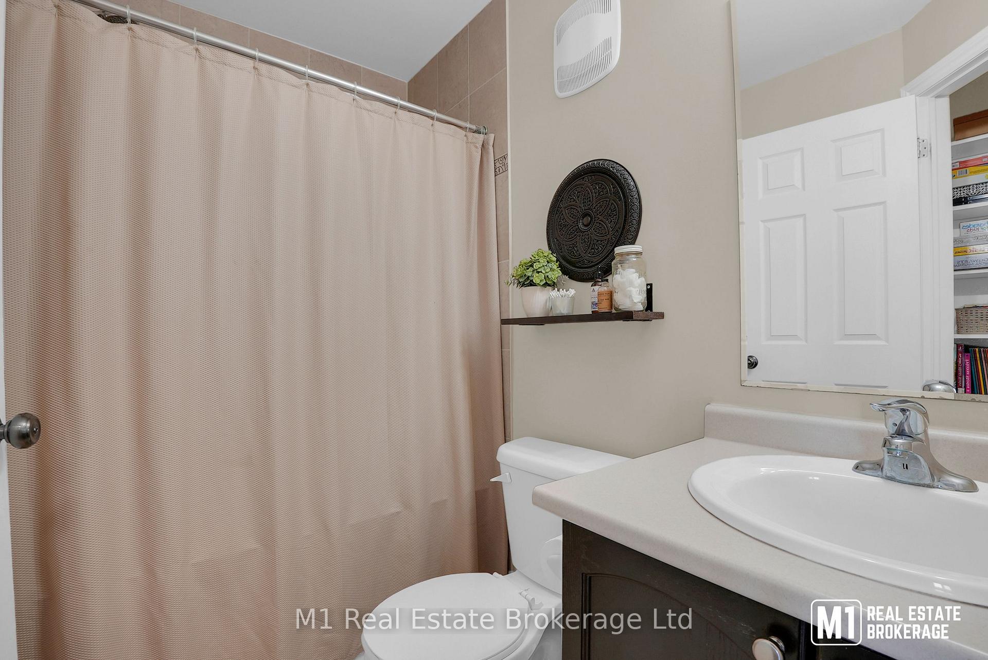 Photo 27 of Unit 46B, 15 Carere Crescent, Guelph, Victoria North — HOMEH