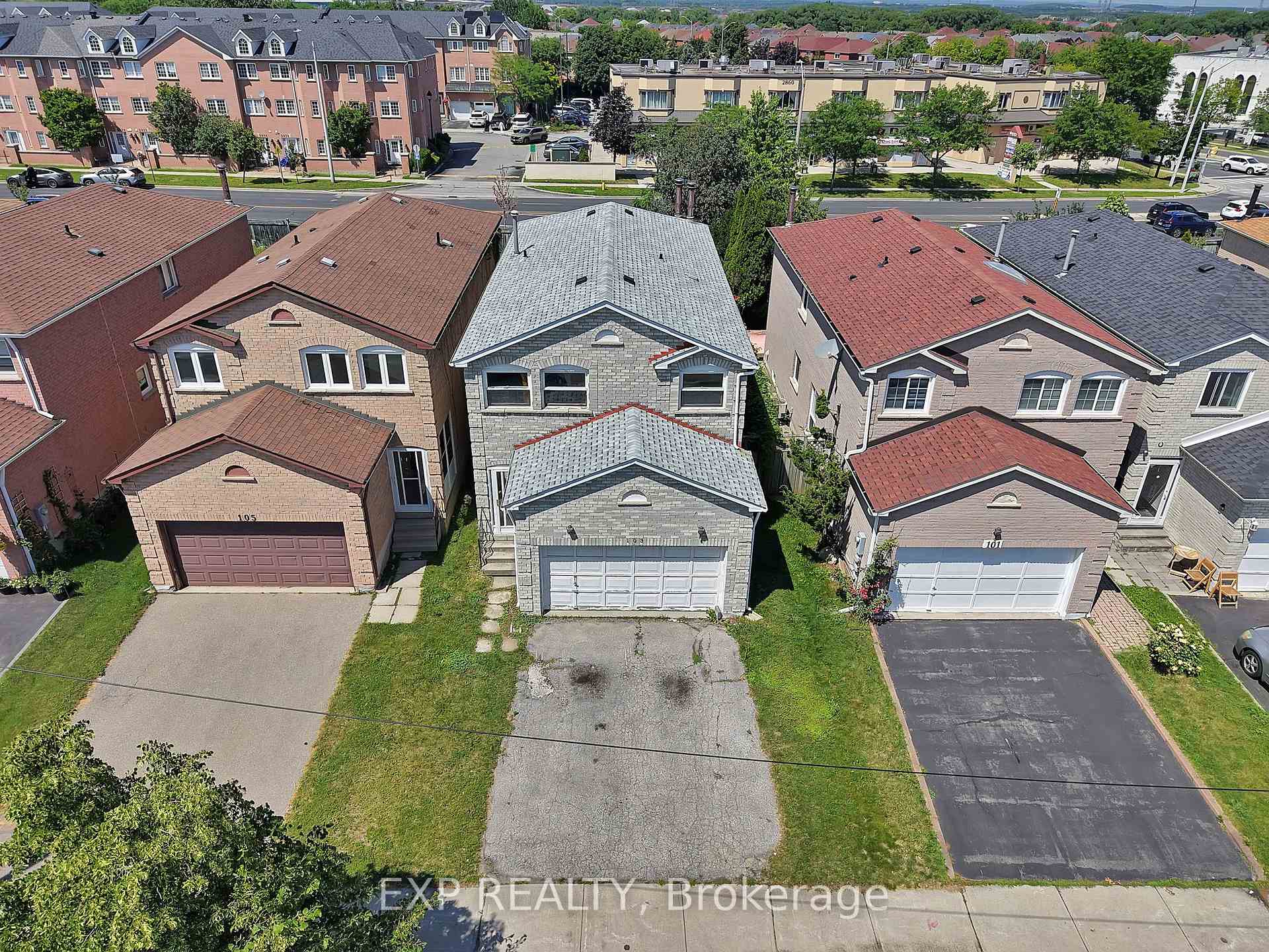 Photo 1 of 103 Chloe Crescent, Markham, Middlefield — HOMEH