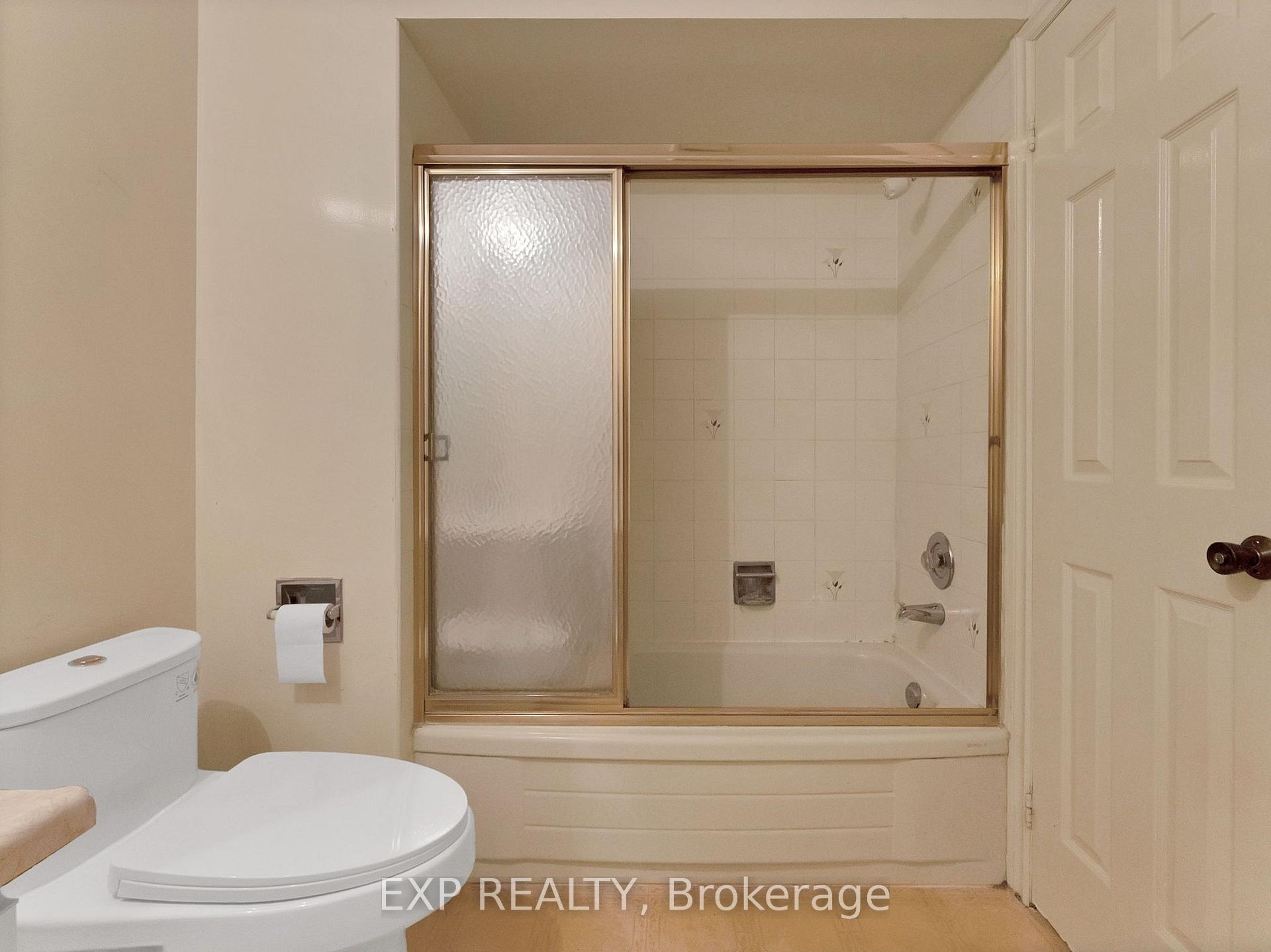 Photo 15 of 103 Chloe Crescent, Markham, Middlefield — HOMEH