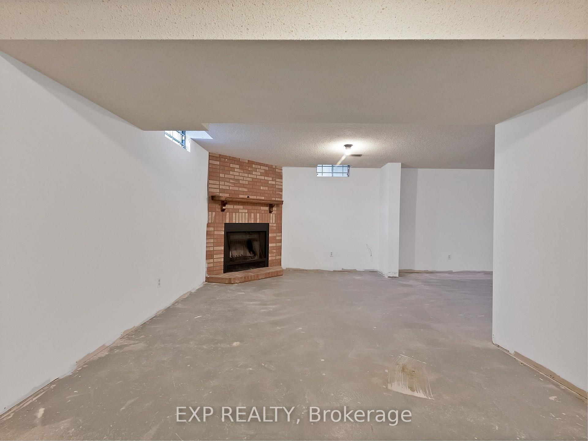 Photo 20 of 103 Chloe Crescent, Markham, Middlefield — HOMEH