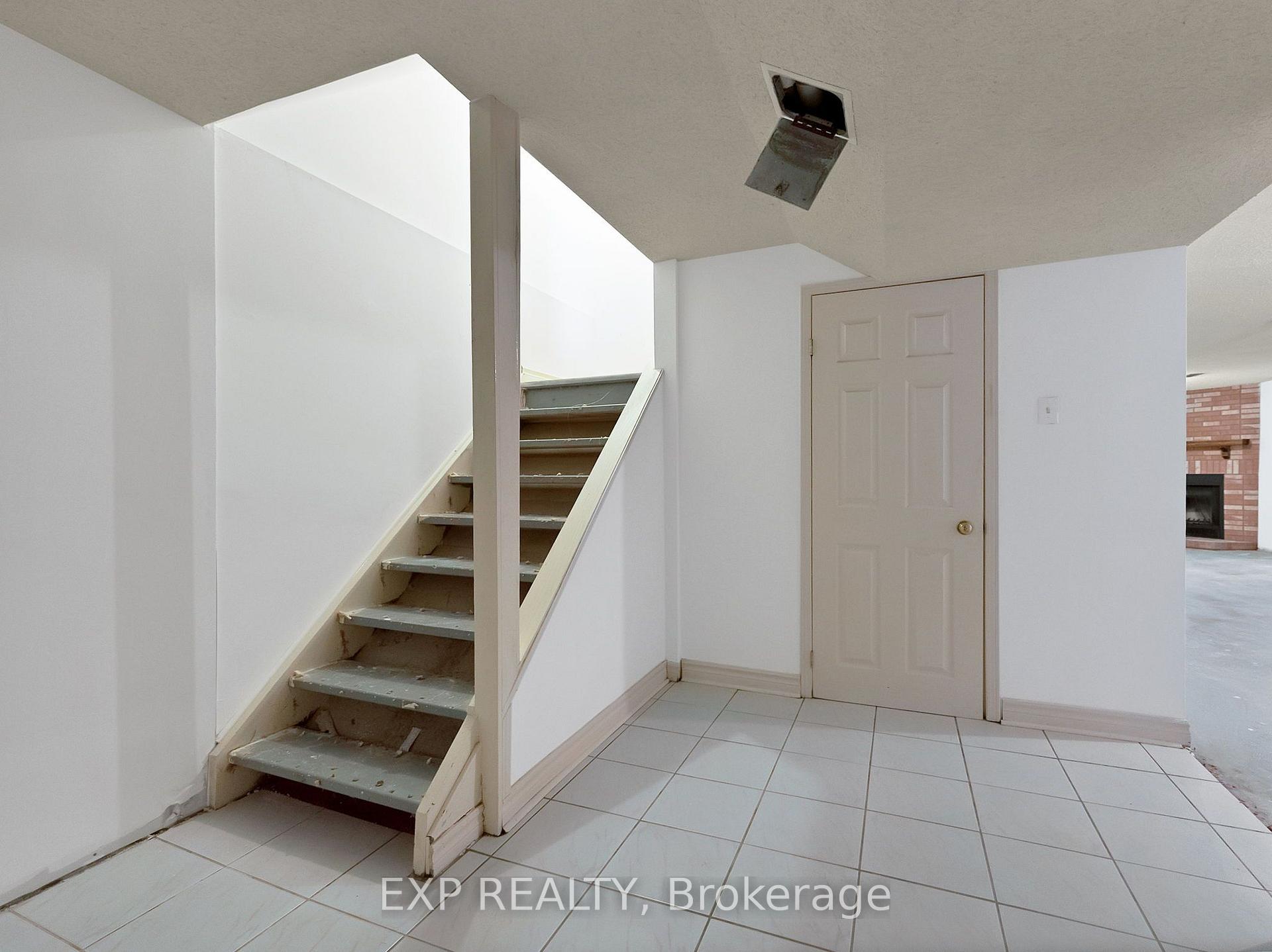 Photo 27 of 103 Chloe Crescent, Markham, Middlefield — HOMEH