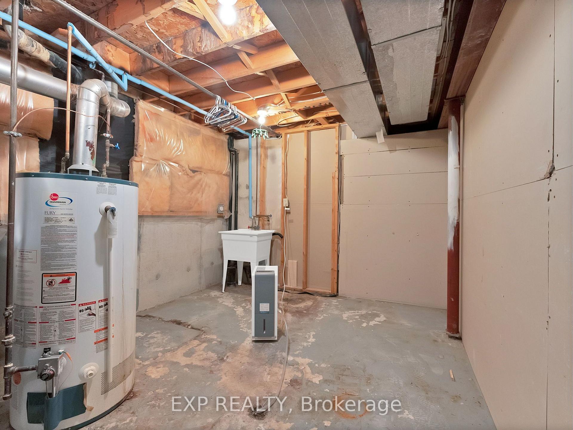 Photo 28 of 103 Chloe Crescent, Markham, Middlefield — HOMEH