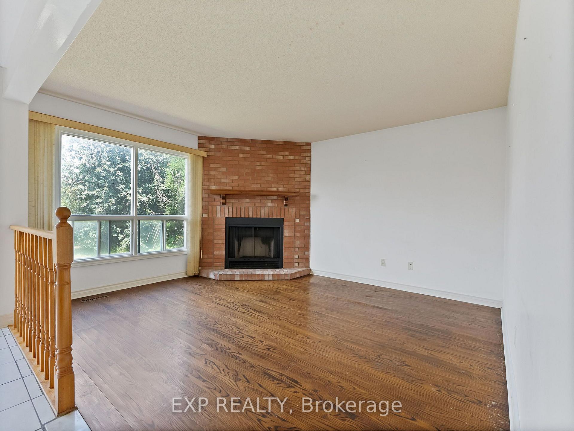 Photo 31 of 103 Chloe Crescent, Markham, Middlefield — HOMEH