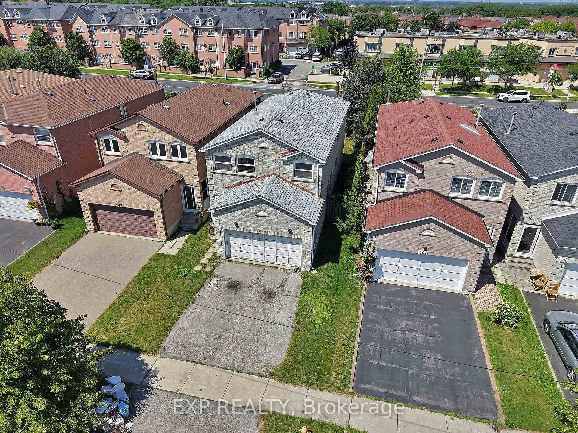 Photo 35 of 103 Chloe Crescent, Markham, Middlefield — HOMEH