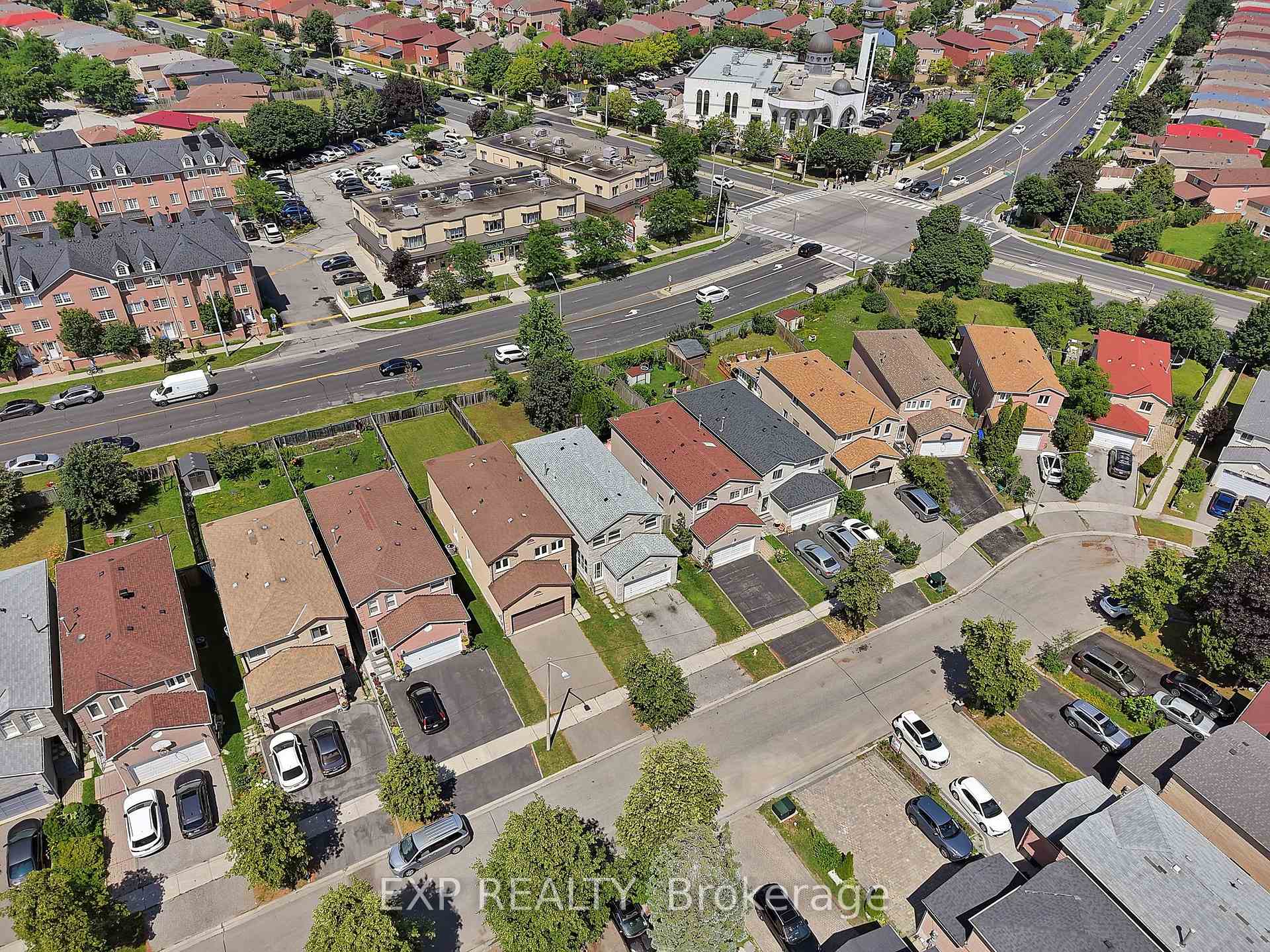 Photo 42 of 103 Chloe Crescent, Markham, Middlefield — HOMEH