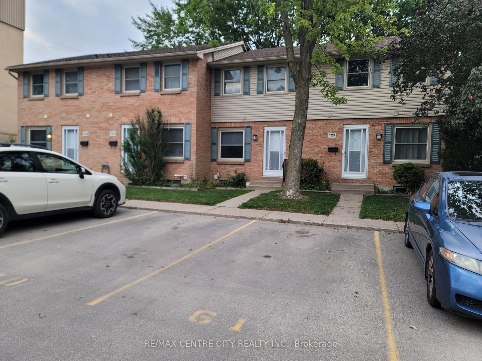 Photo 1 of 1247 Huron Street, London, East C — HOMEH