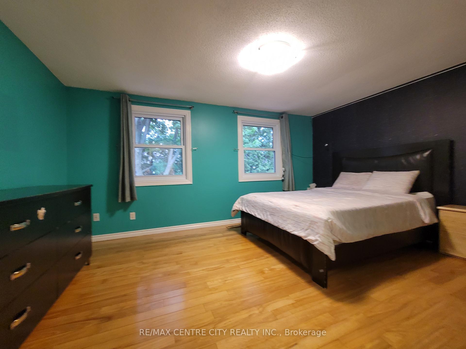 Photo 9 of 1247 Huron Street, London, East C — HOMEH