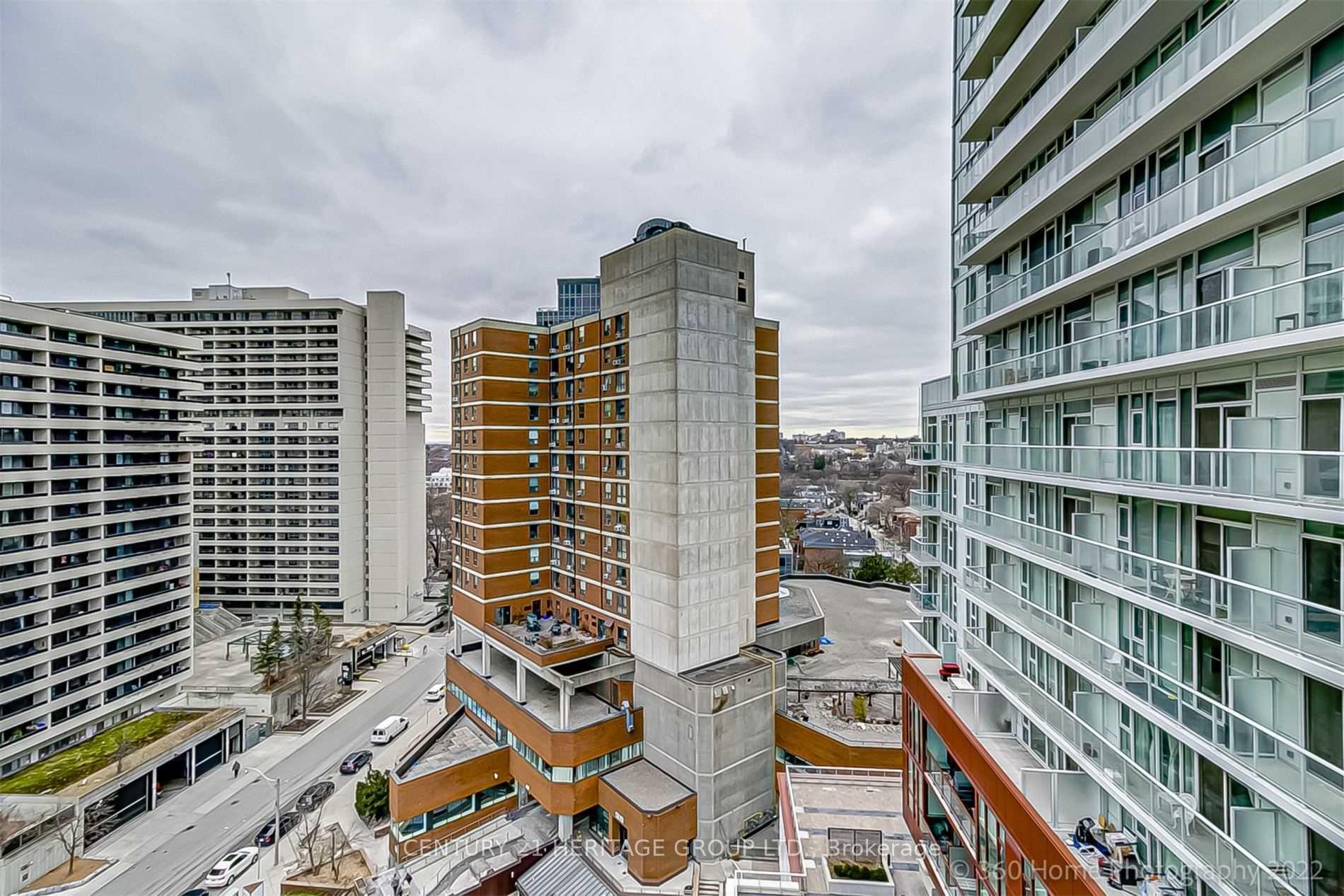 Photo 6 of Unit 1011, 33 Helendale Avenue, Toronto, Yonge-Eglinton — HOMEH
