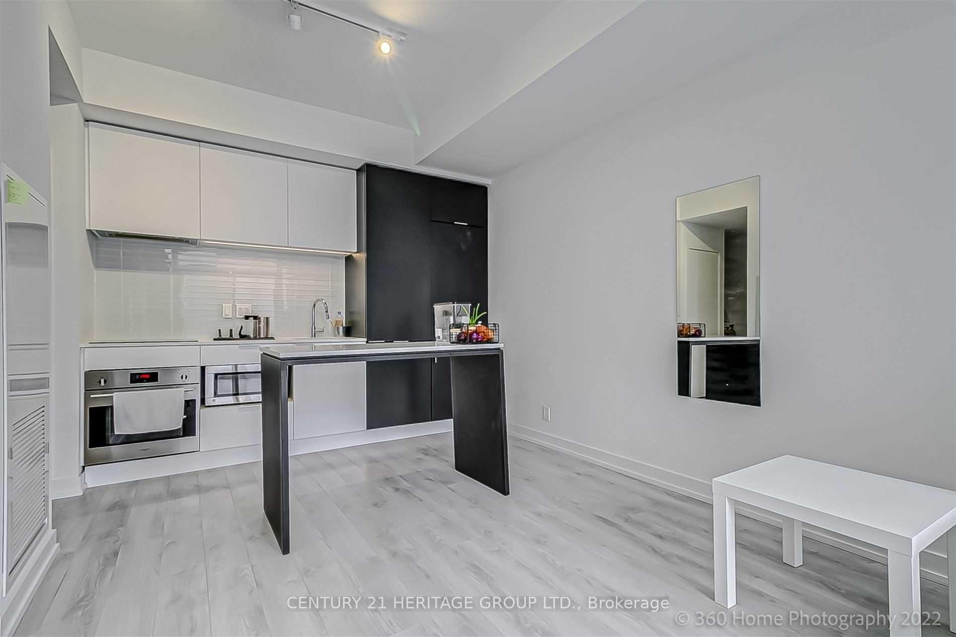 Photo 7 of Unit 1011, 33 Helendale Avenue, Toronto, Yonge-Eglinton — HOMEH