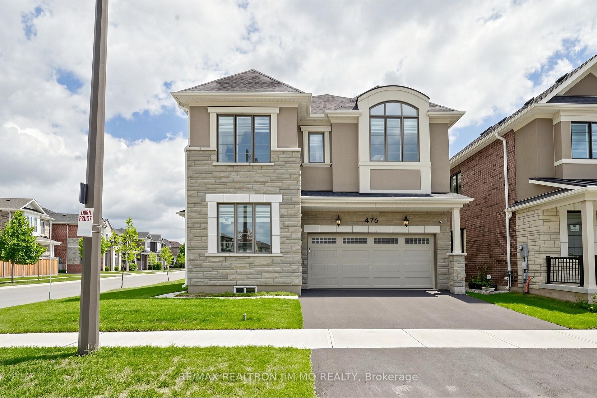 Photo 2 of 476 Kennedy Circle W, Milton, Cobban — HOMEH