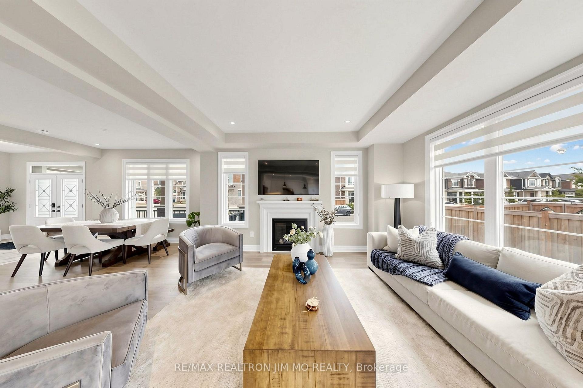Photo 5 of 476 Kennedy Circle W, Milton, Cobban — HOMEH